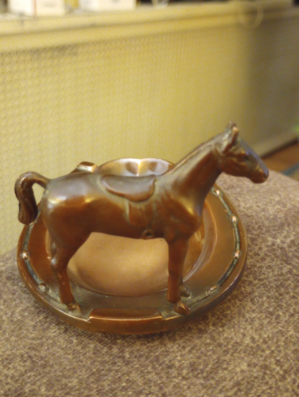 Jennings Bros Horse Horseshoe Ashtray – Scarce