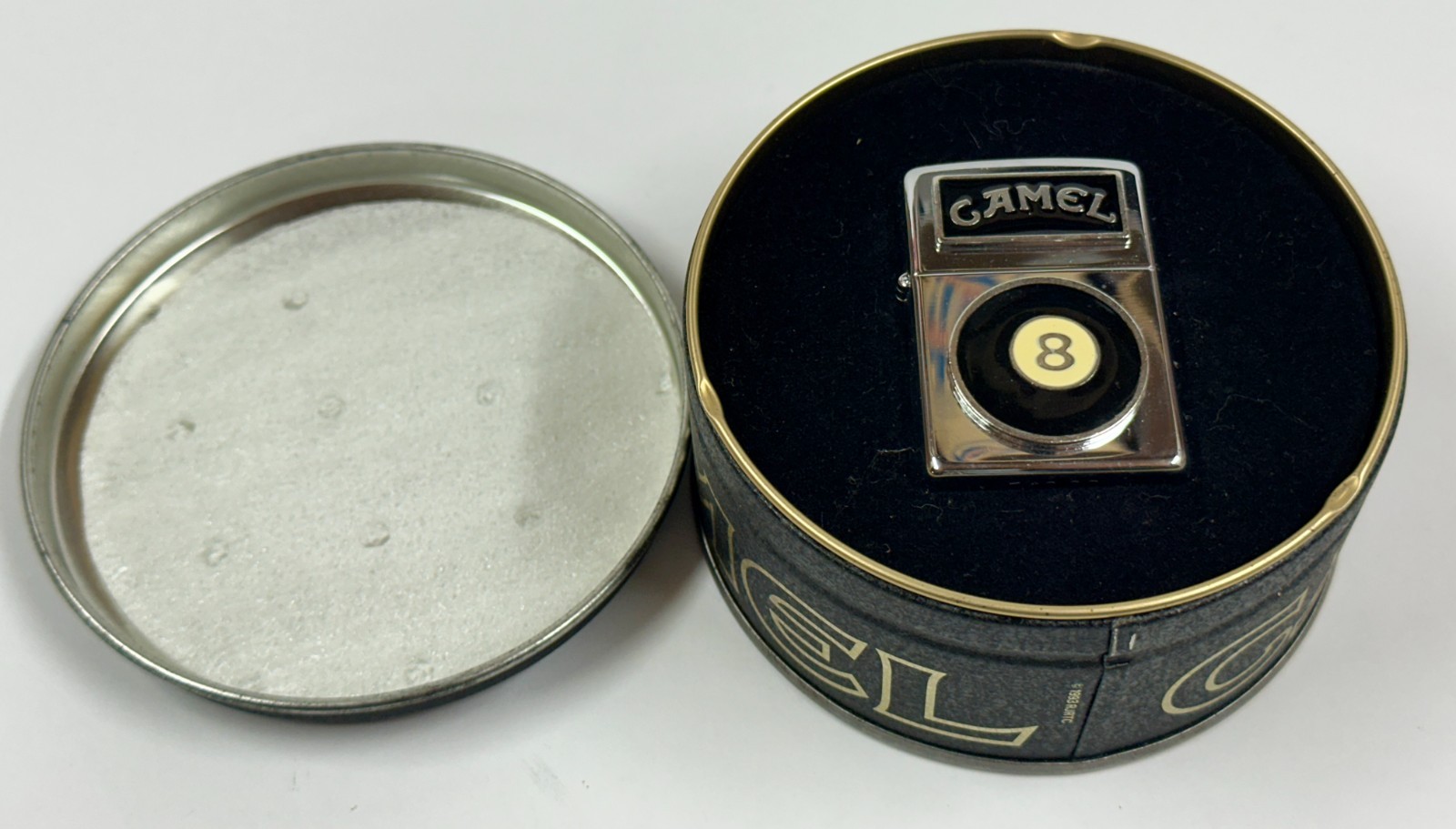 Zippo Camel 8 Ball in Tin 1989