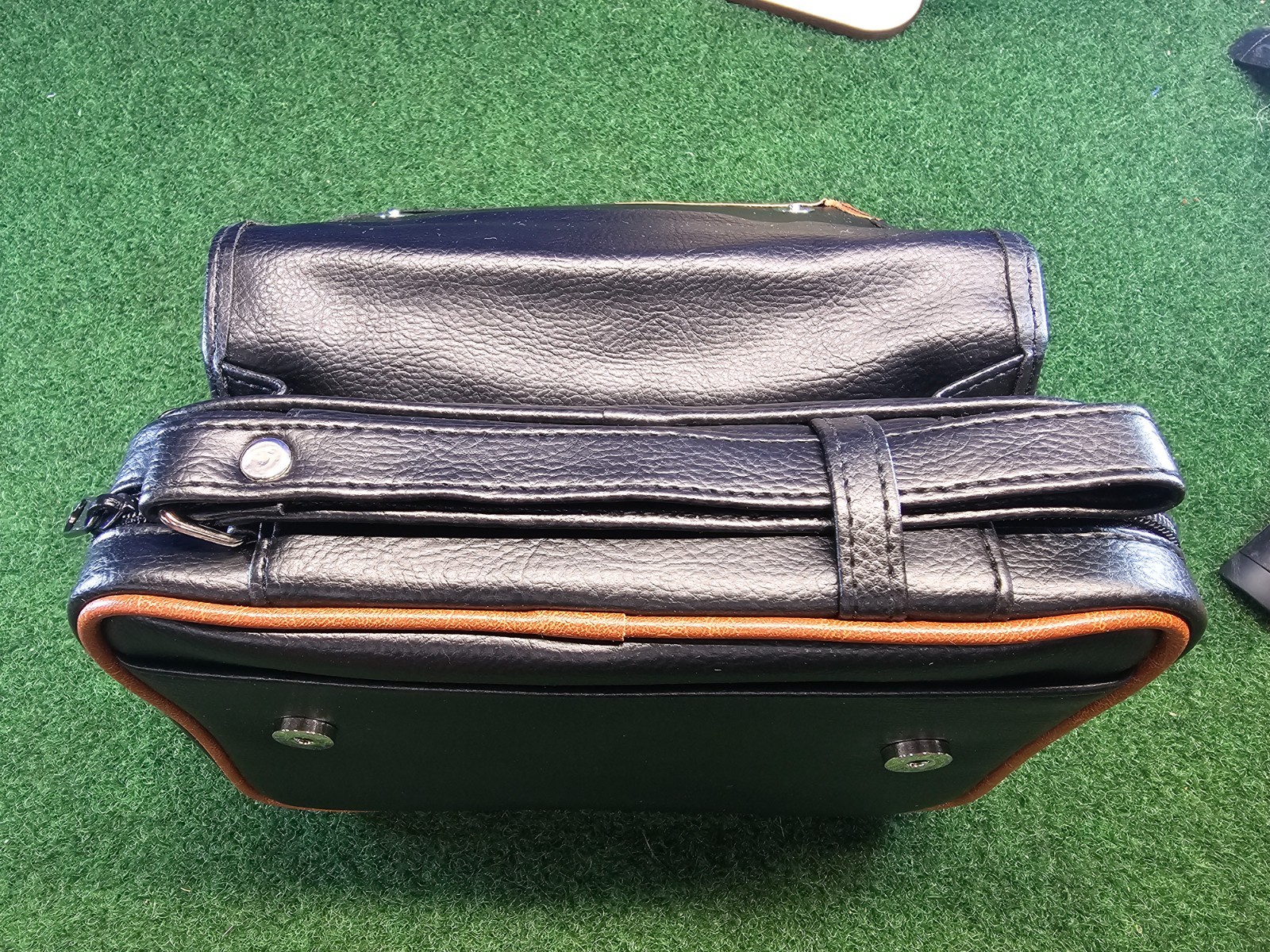 Black Leather Zippered 4-pipe Plus Accessories Travel Bag/Case, Unused