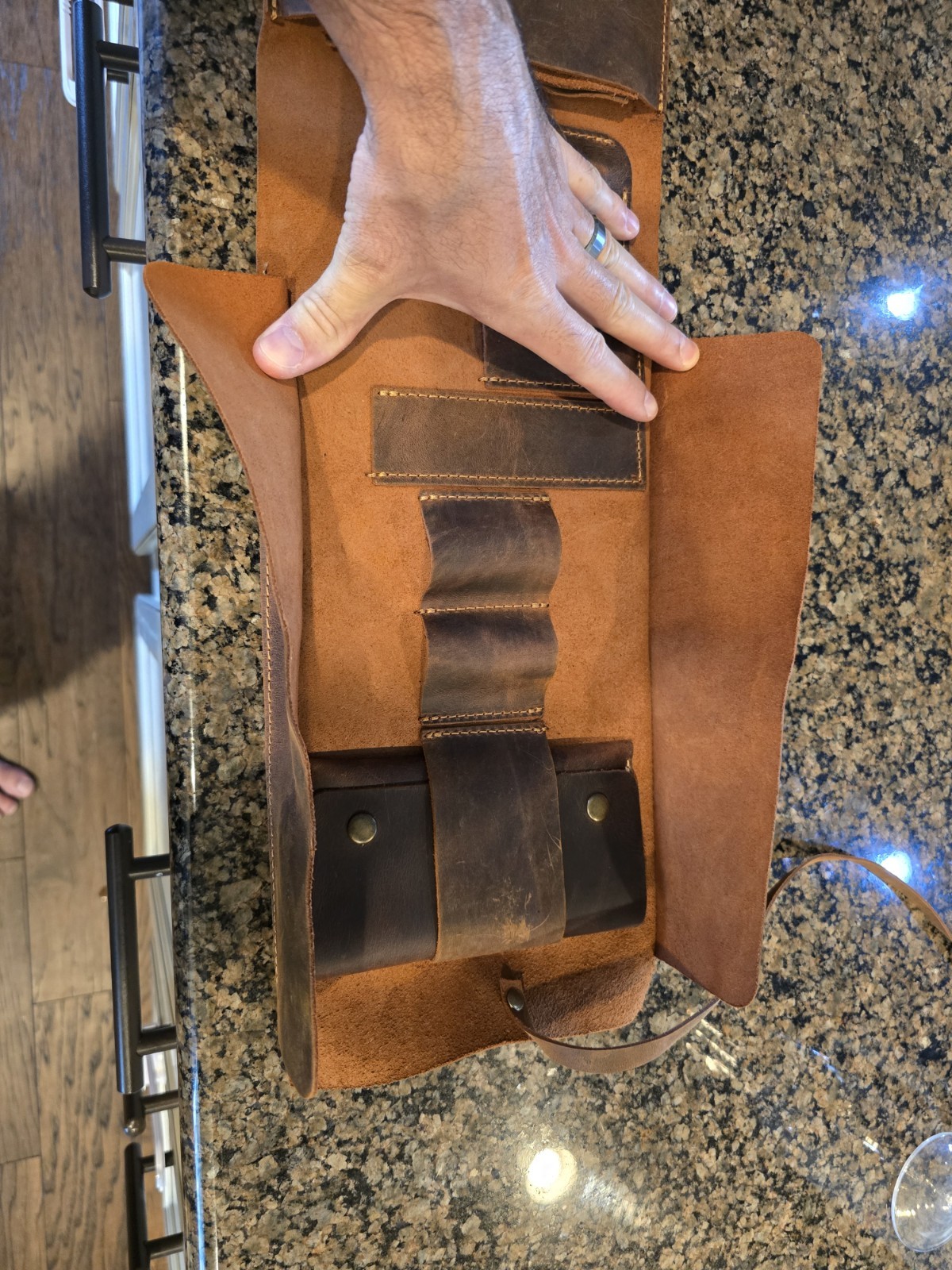 Premium Tobacco Pipe Roll – Leather Pipe Pouch – Holds Pipes, Tobacco & Accessor
