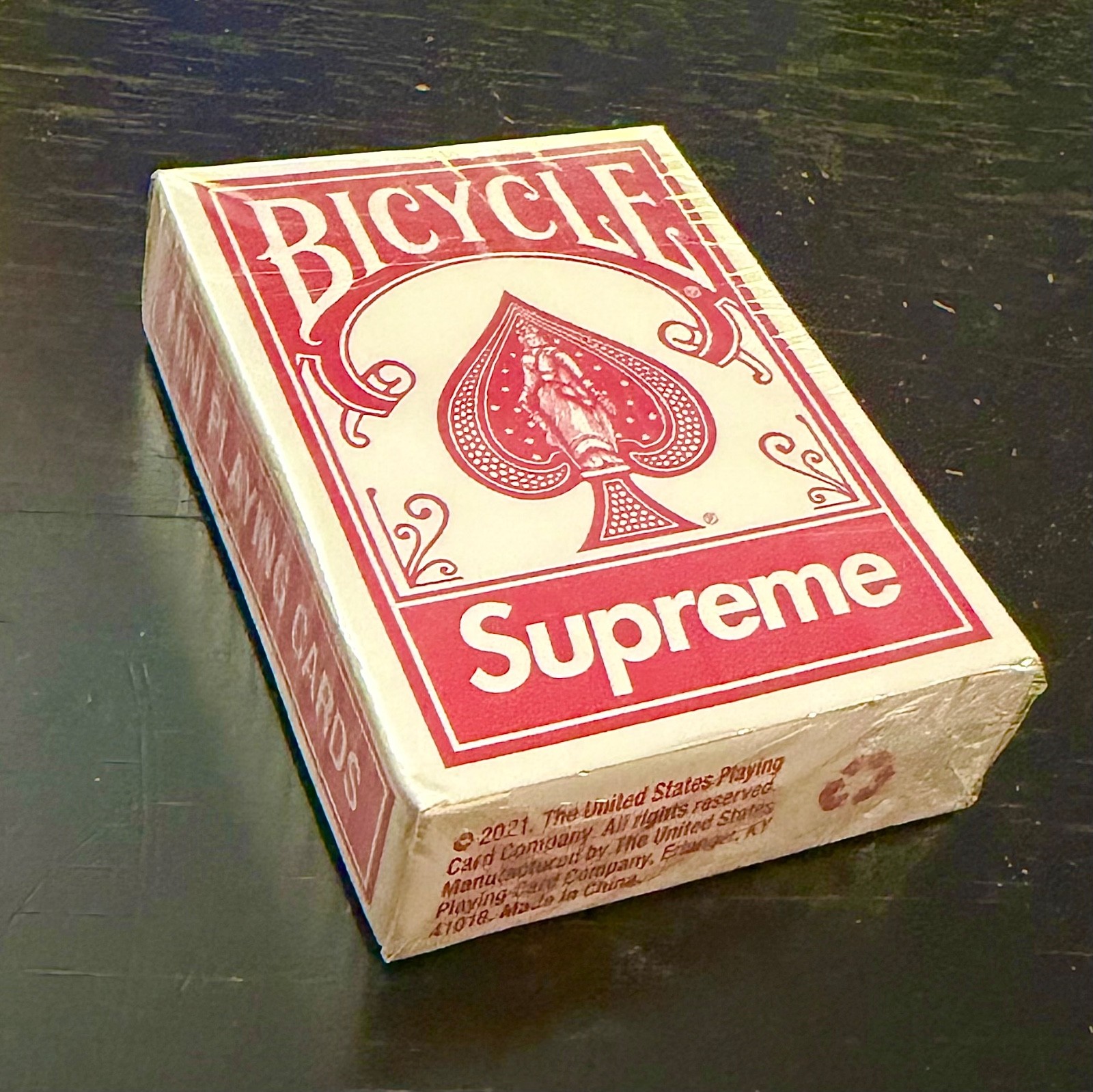 SUPREME x Zippo Lighter RED Box Logo Brand NEW+mini Playing cards. Free Shipping