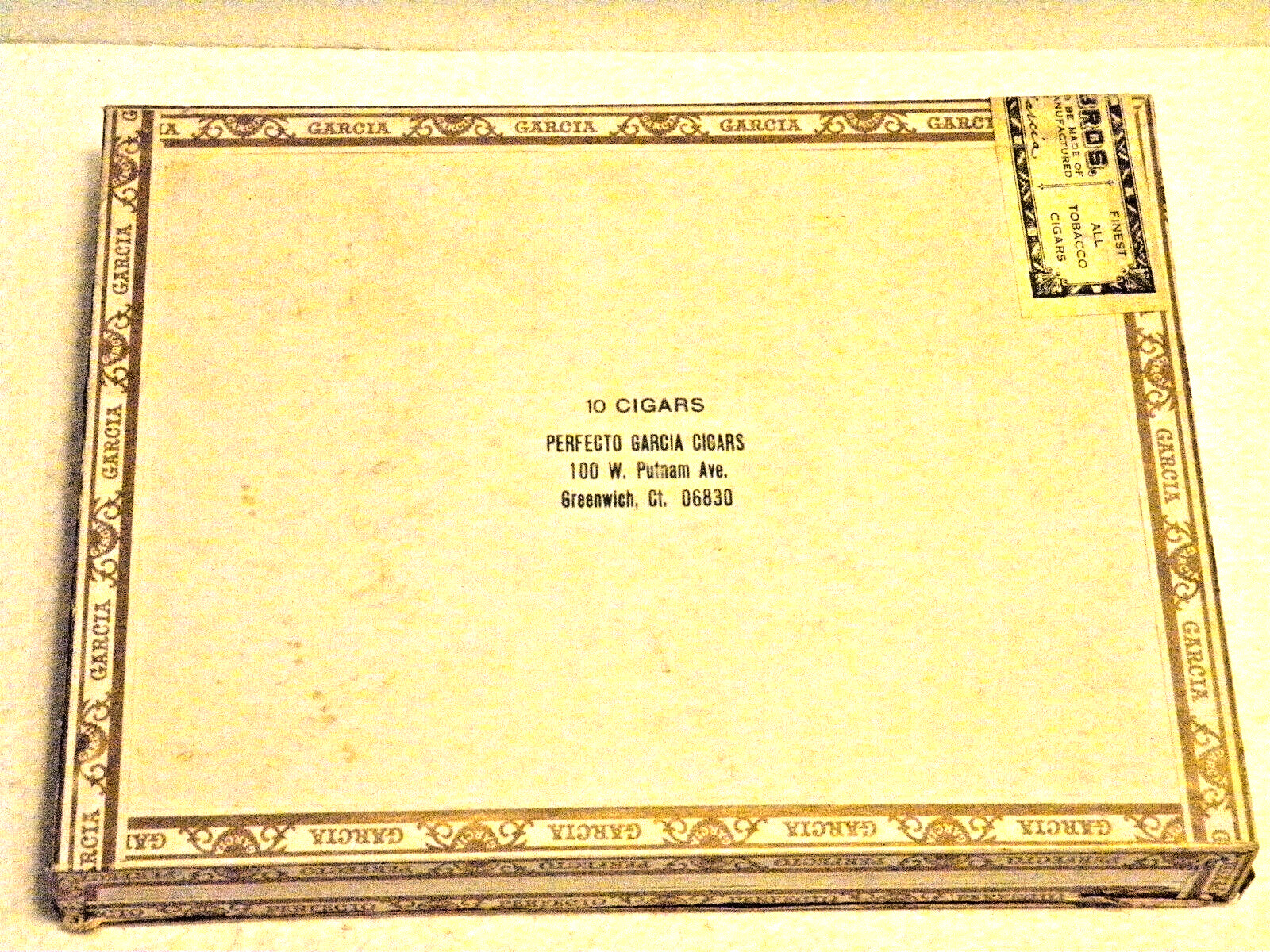 Vintage Perfecto Garcia & Bros Cigar Box Tampa Fl 10.5″L x 8’W, 10 GLASS 8″TUBES