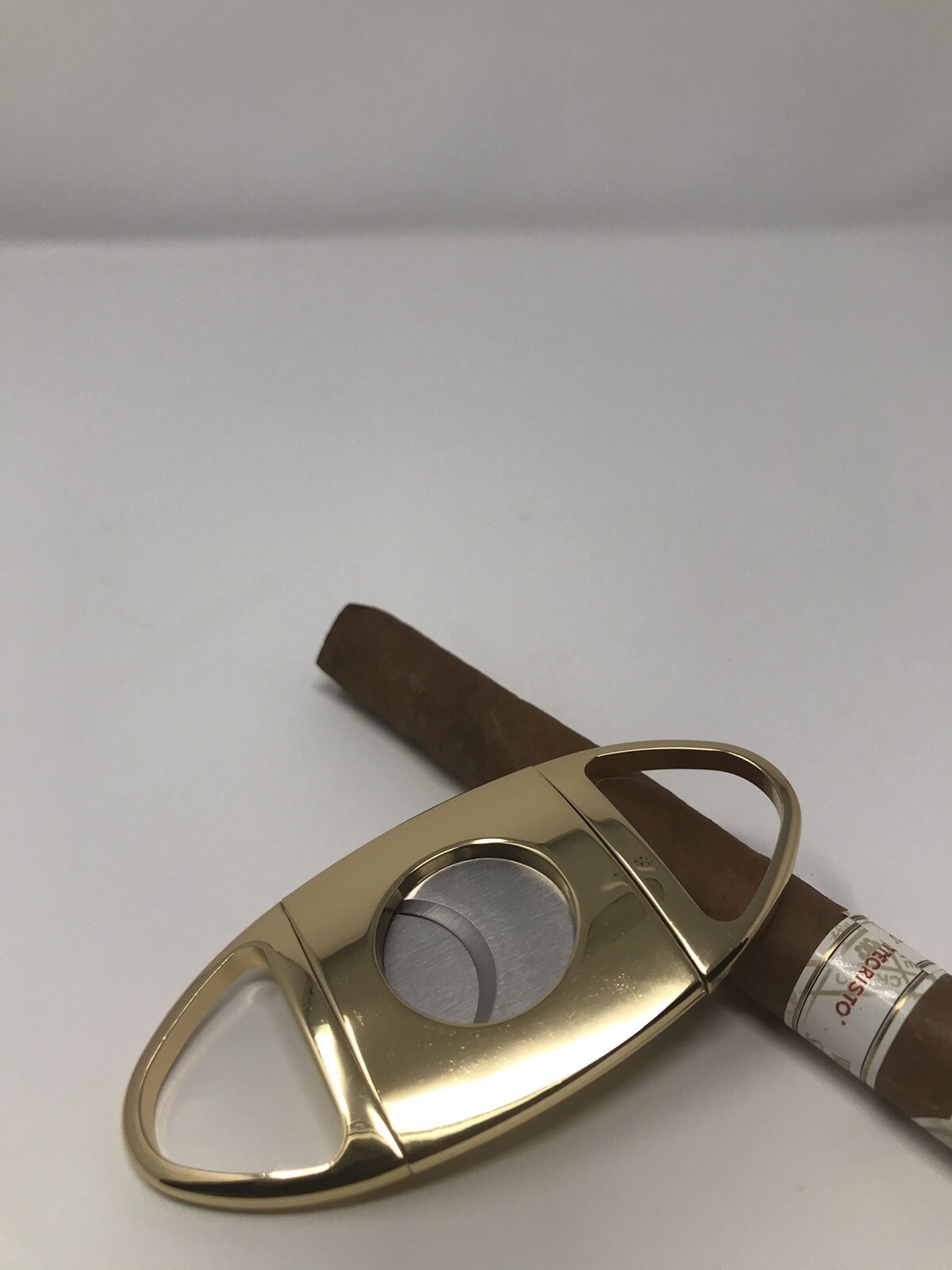 Elegant Sleek Gold Cigar Cutter