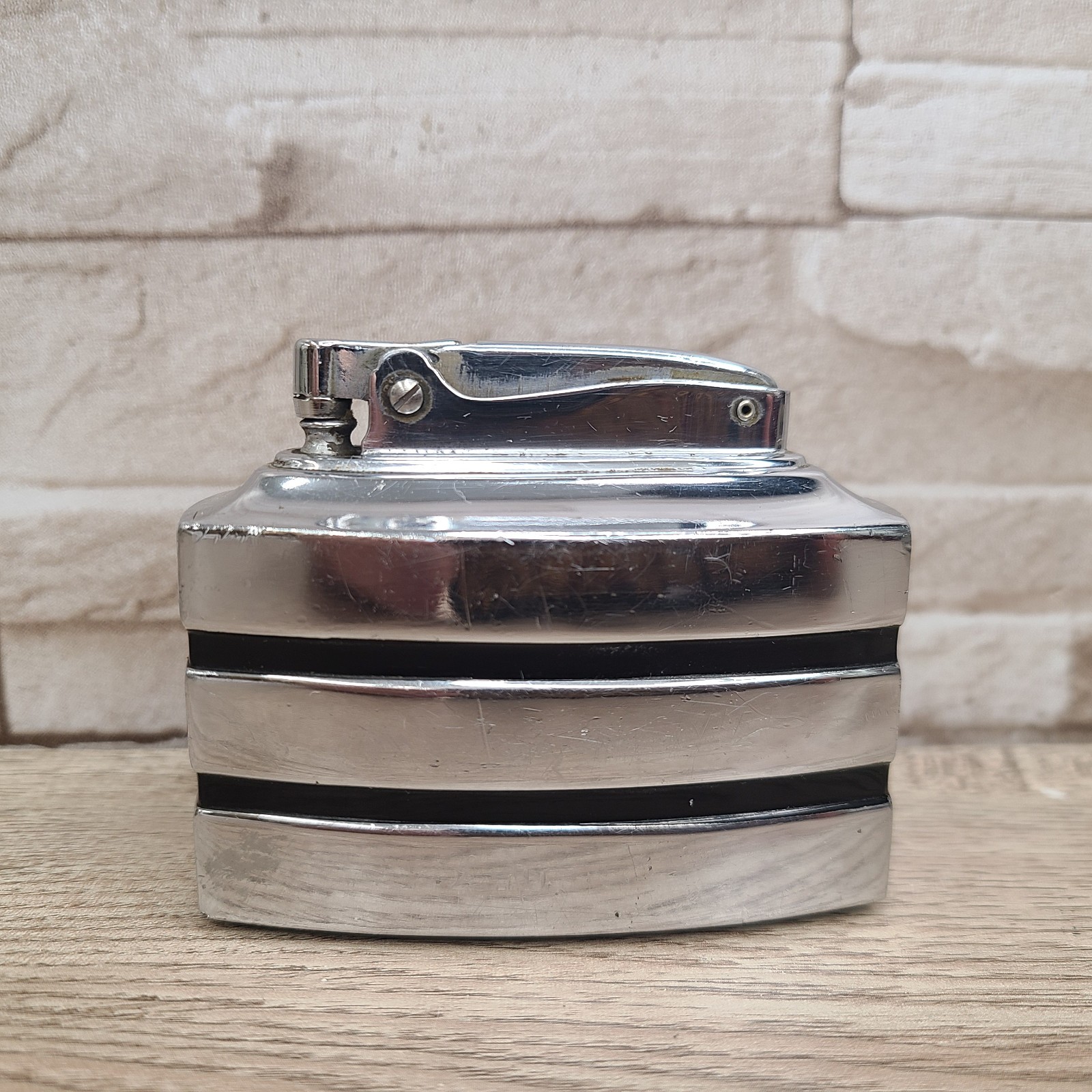 Vintage Ronson Spartan Art Deco Table Lighter – Chrome & Black – Newark, NJ USA