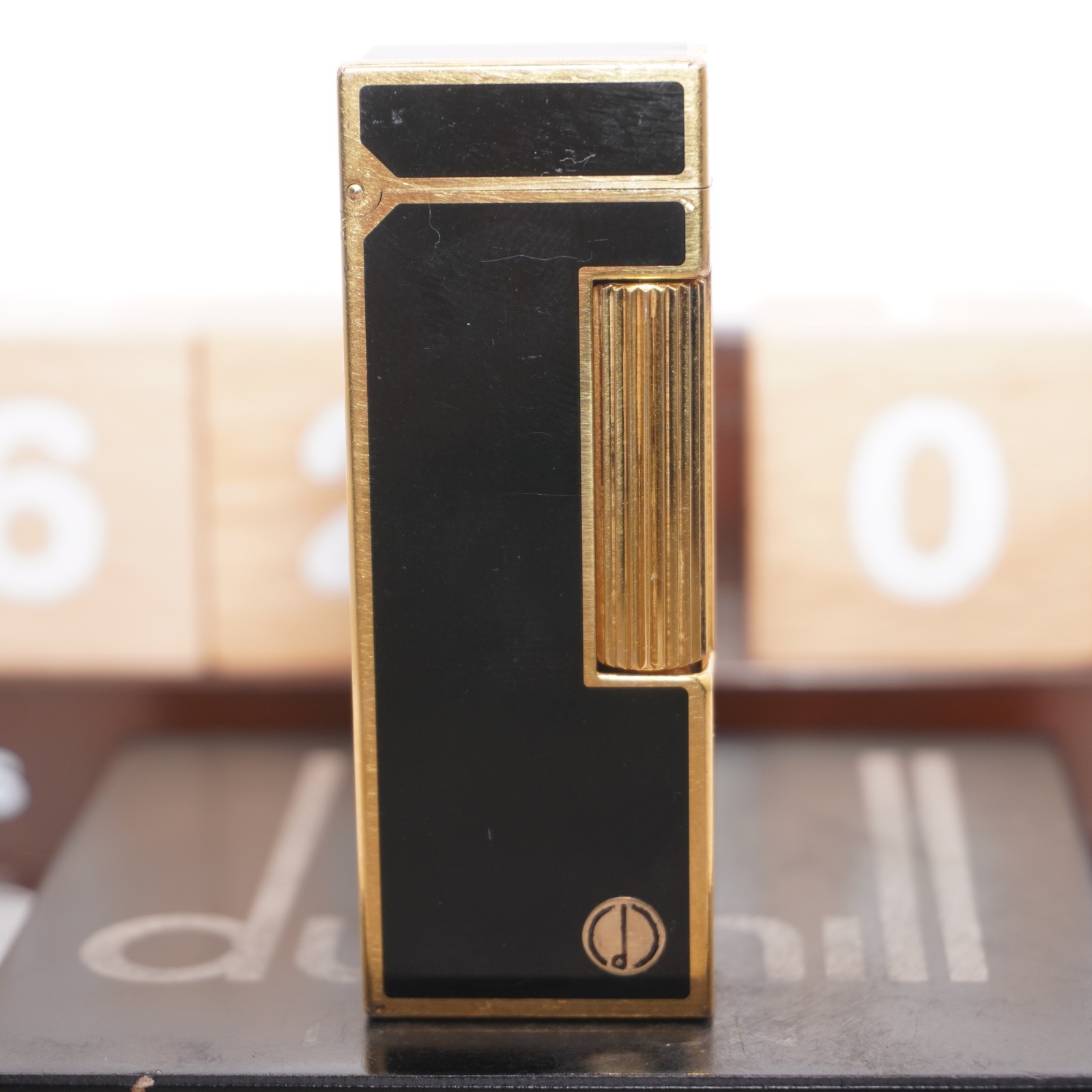 With D Mark Dunhill Lighter Gold/Black_Ultrasonically Cleaned_WORKING_B