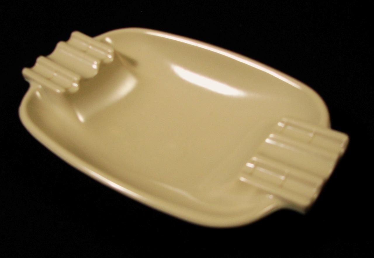 Vintage Mid Century Modern Willert Home Products Ashtray Beige Plastic Melamine