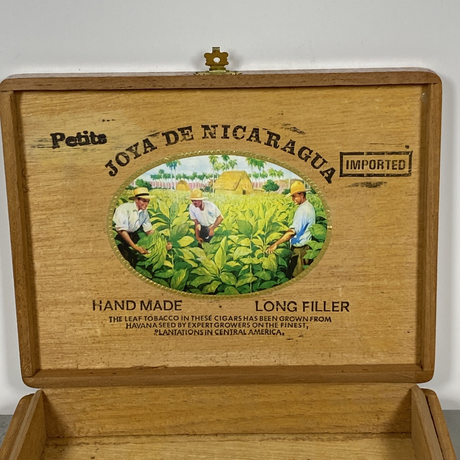 Vintage Joya De Nicaragua Wood Cigar Box – Nicaragua – Petits Free Shipping