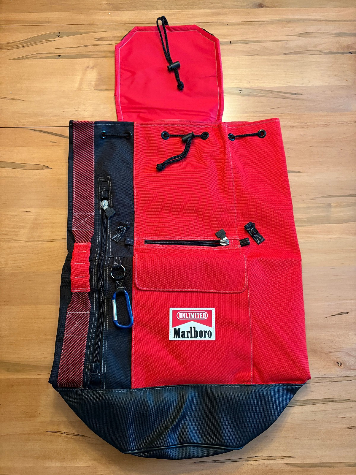 Lg Unlimited Marlboro Red Duffel Shoulder Bag Backpack Heavy Duty – 27″ x 20″