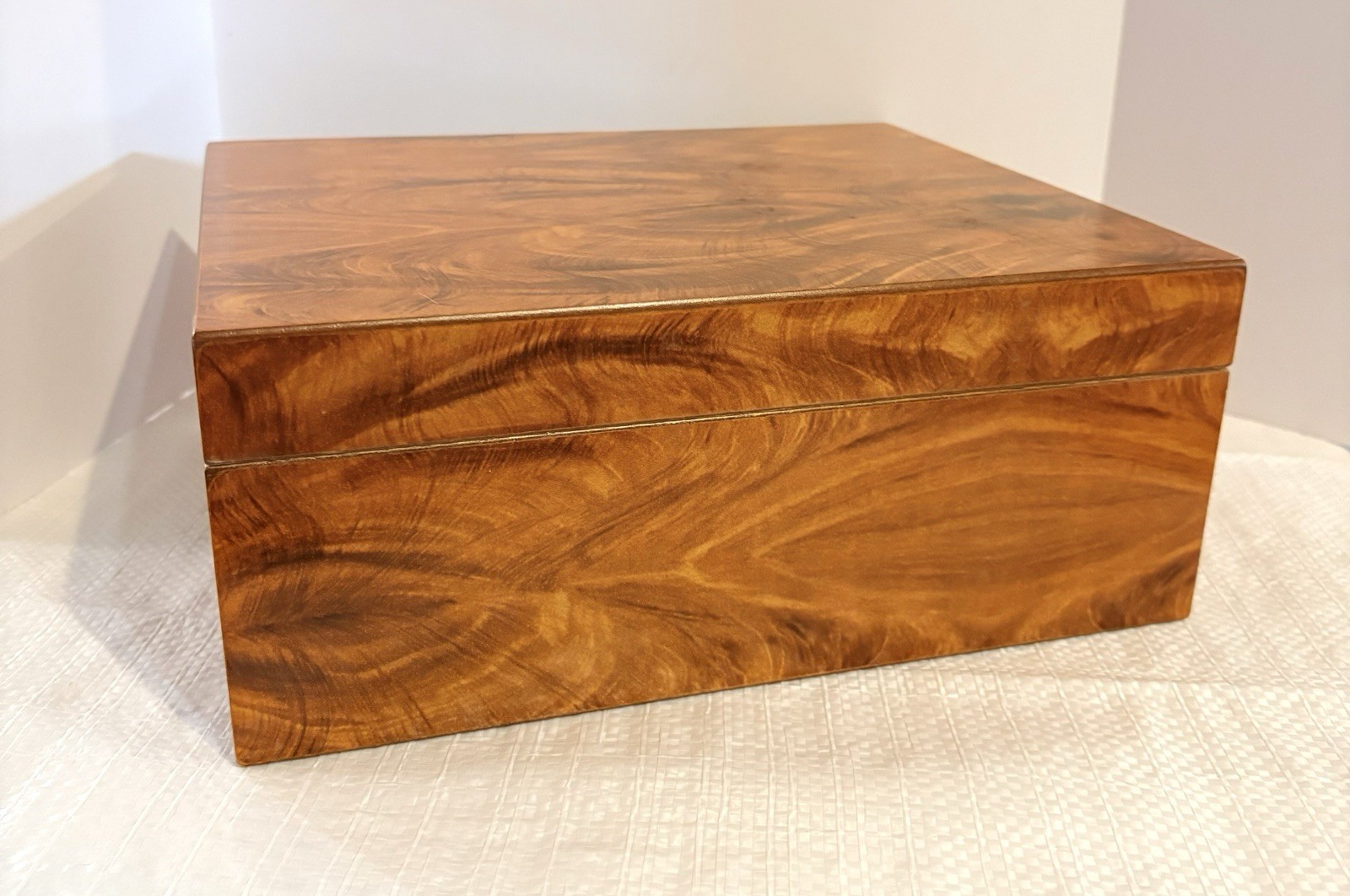 Quality Importers Trading Co Humidor Supreme Brown Wood Cigar Storage Box