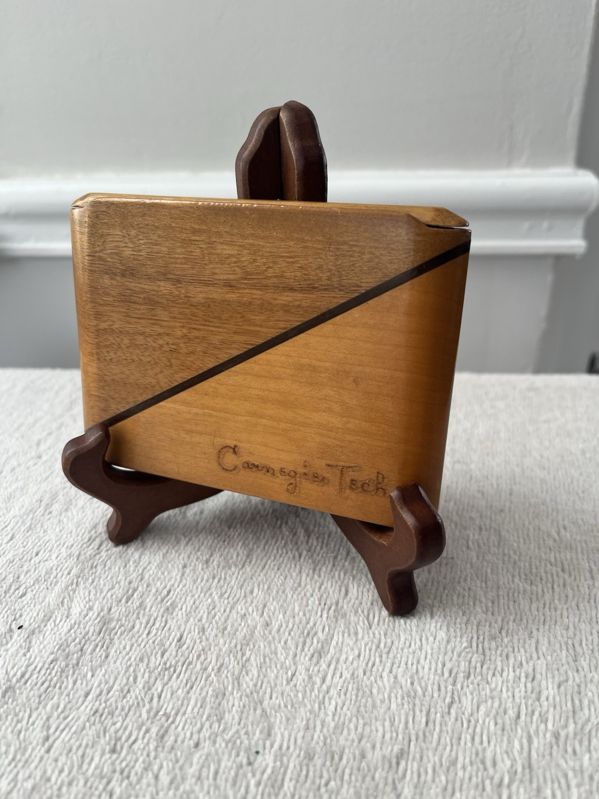 VINTAGE ART DECO WOODEN POCKET CIGARETTE HOLDER SLIDE LID. CARNEGIE TECH.