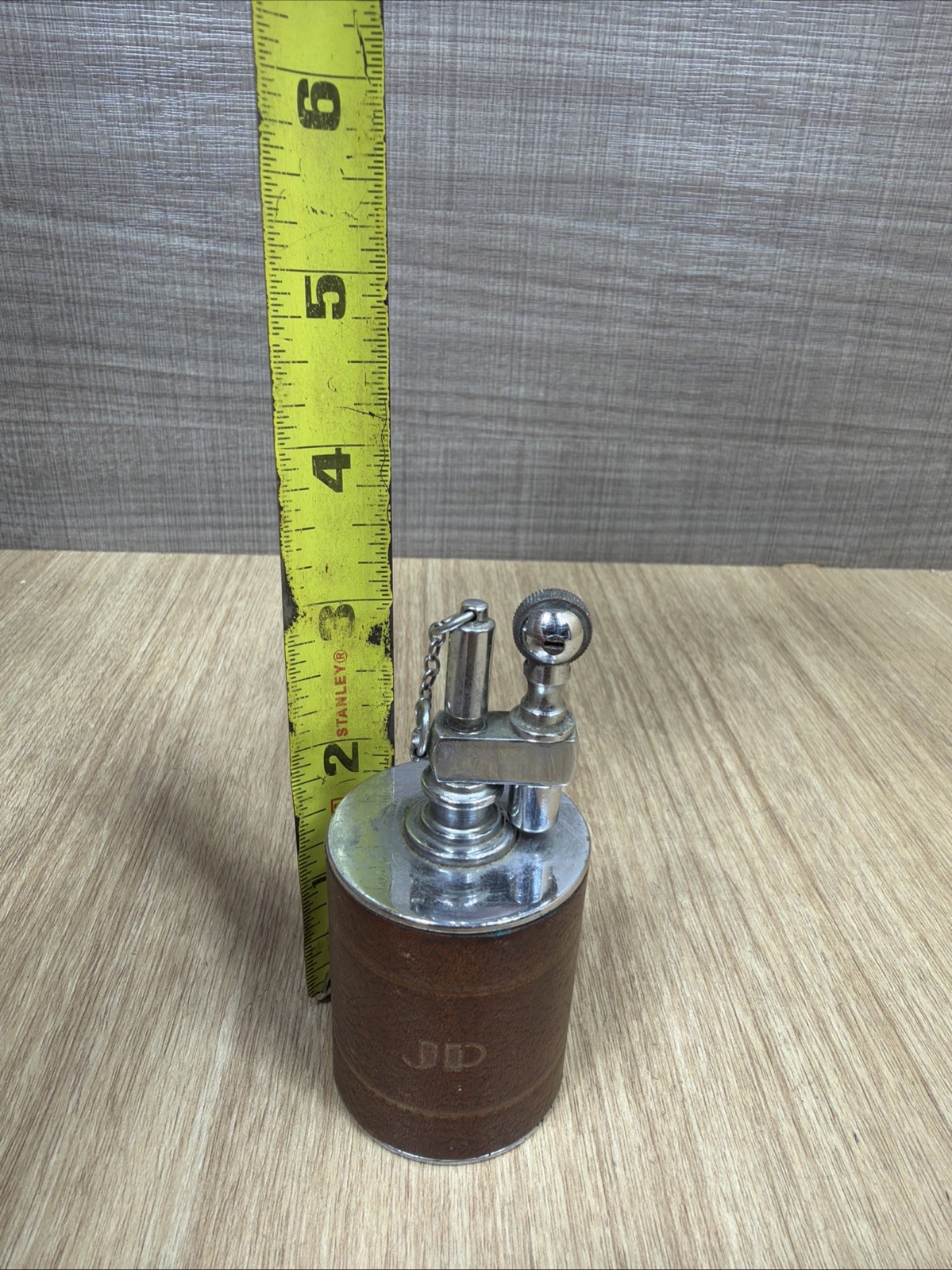 Vintage 1930’s Daltis “The Executive” Table Lighter. Untested Brown Leather