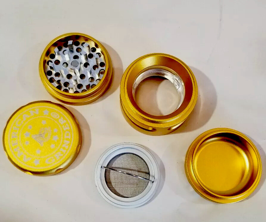 62Mm Patented Americangrinder(r)with windows and A removable screen