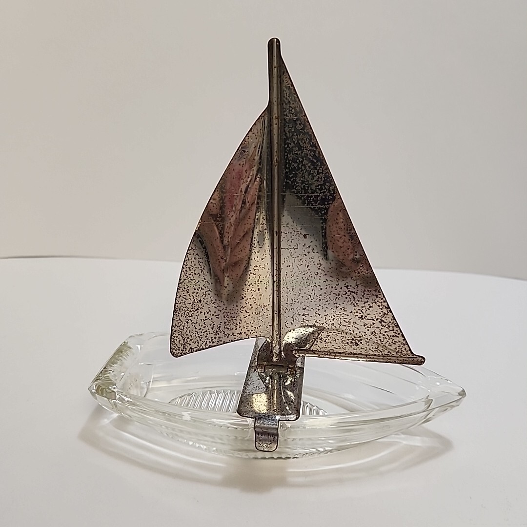 Vintage 1940’s ART DECO Clear Glass Ashtray With Chrome Sail Made In USA