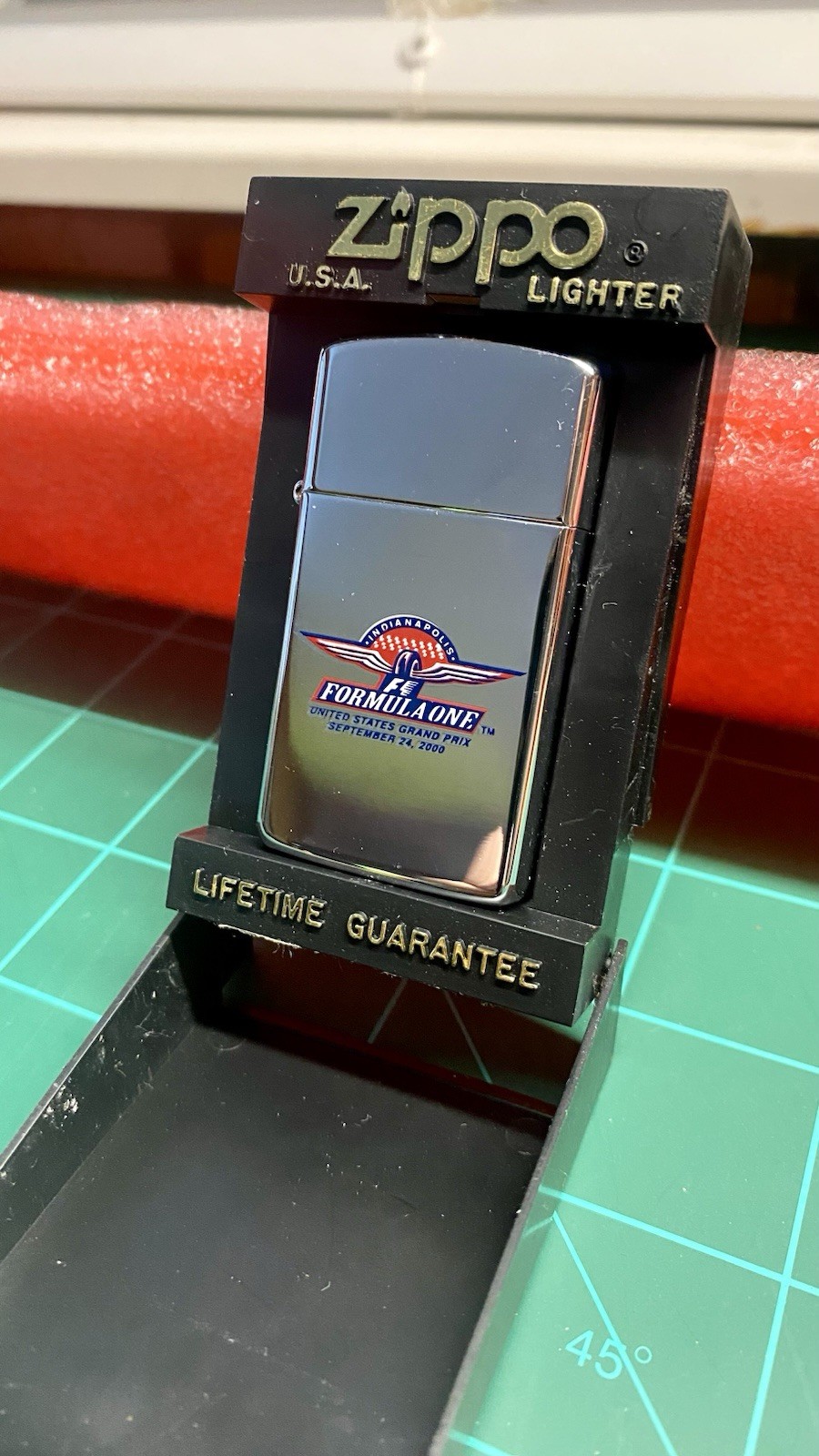 Formula One 2000 Grand Prix Zippo Lighter – New in Box – Rare F1 Collectible