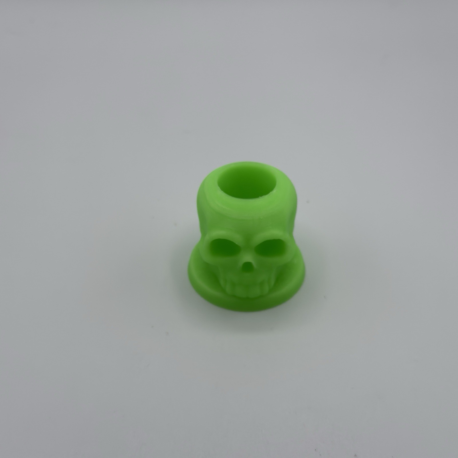 18mm Slide Bowl Stand Display Holder Skull Head USA MADE Glow In The Dark Green