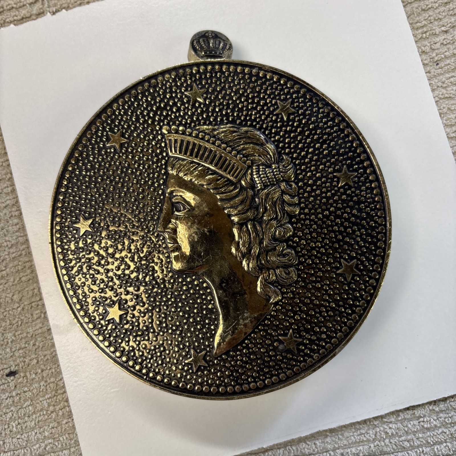 VINTAGE COIN TABLE LIGHTER “NIMUTUM” EAGLE AND MATRON HEAD-VERY GOOD-UNTESTED