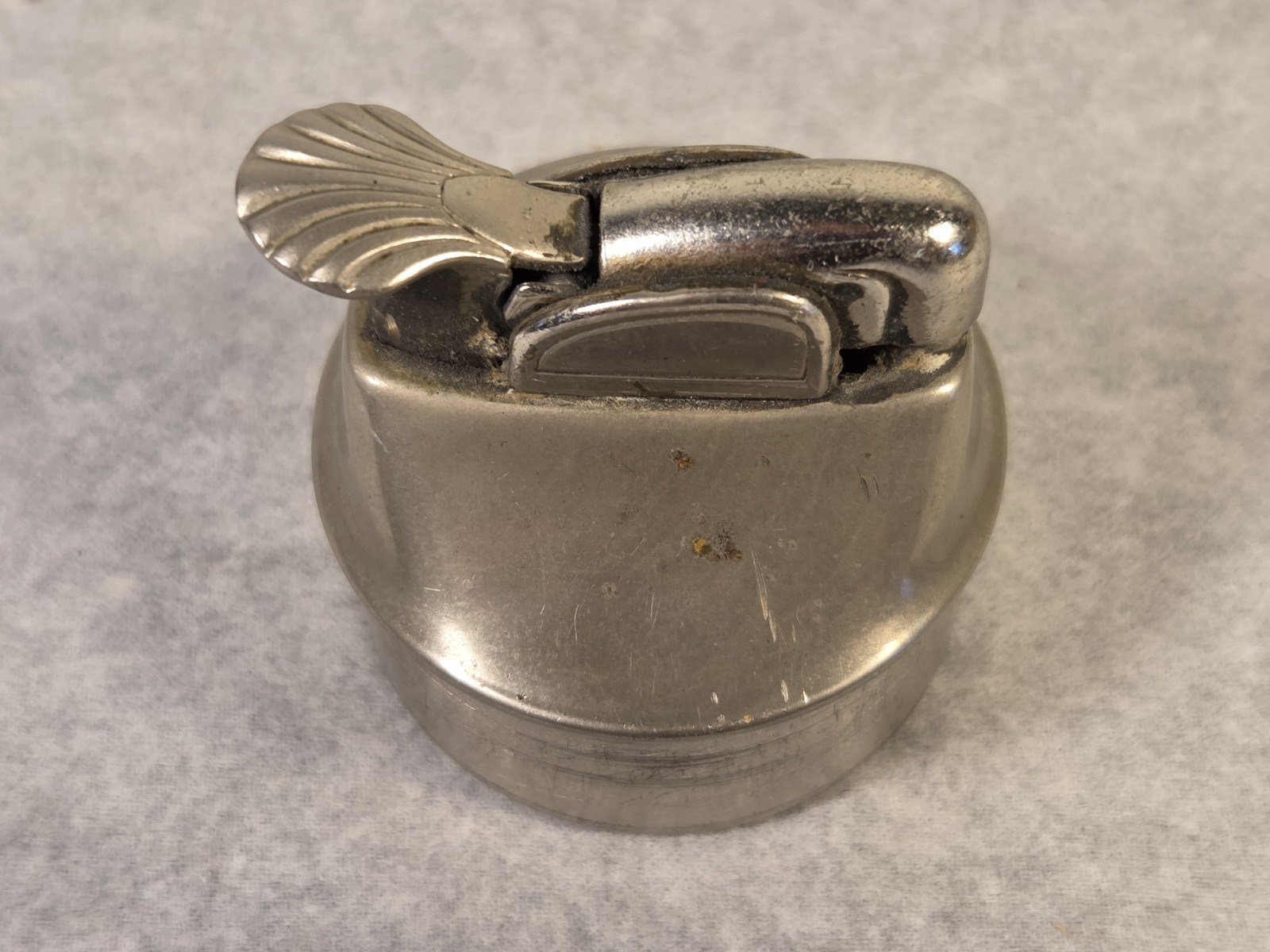 Vintage Evans USA Table Lighters Insert Silver Tone Art Deco Seashell 1 1/2″