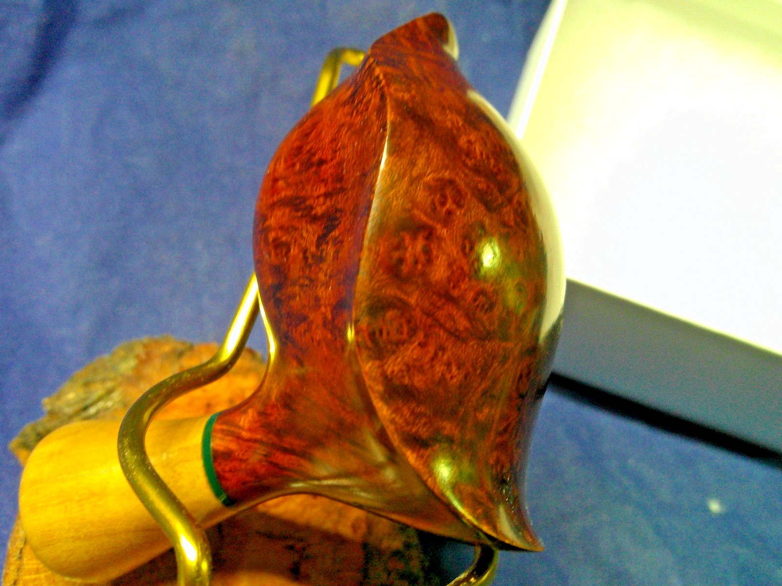 ✔️ NEW HS STUDIO FREEHAND BRIAR PIPE, MAPLE STAND, GIFT BOX, ONE OF A KIND -C