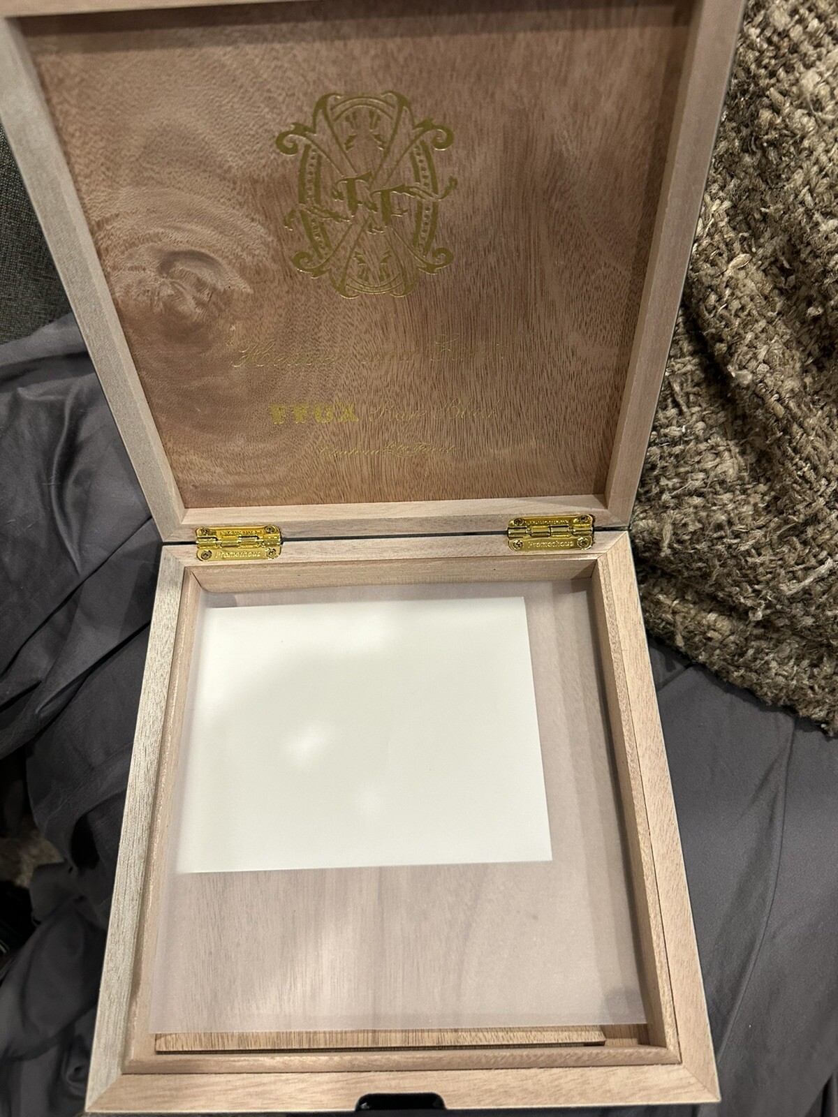 Arturo Fuente rare black 888 FORBIDDEN HUMIDOR BOX Prometheus Opus X opusx wood
