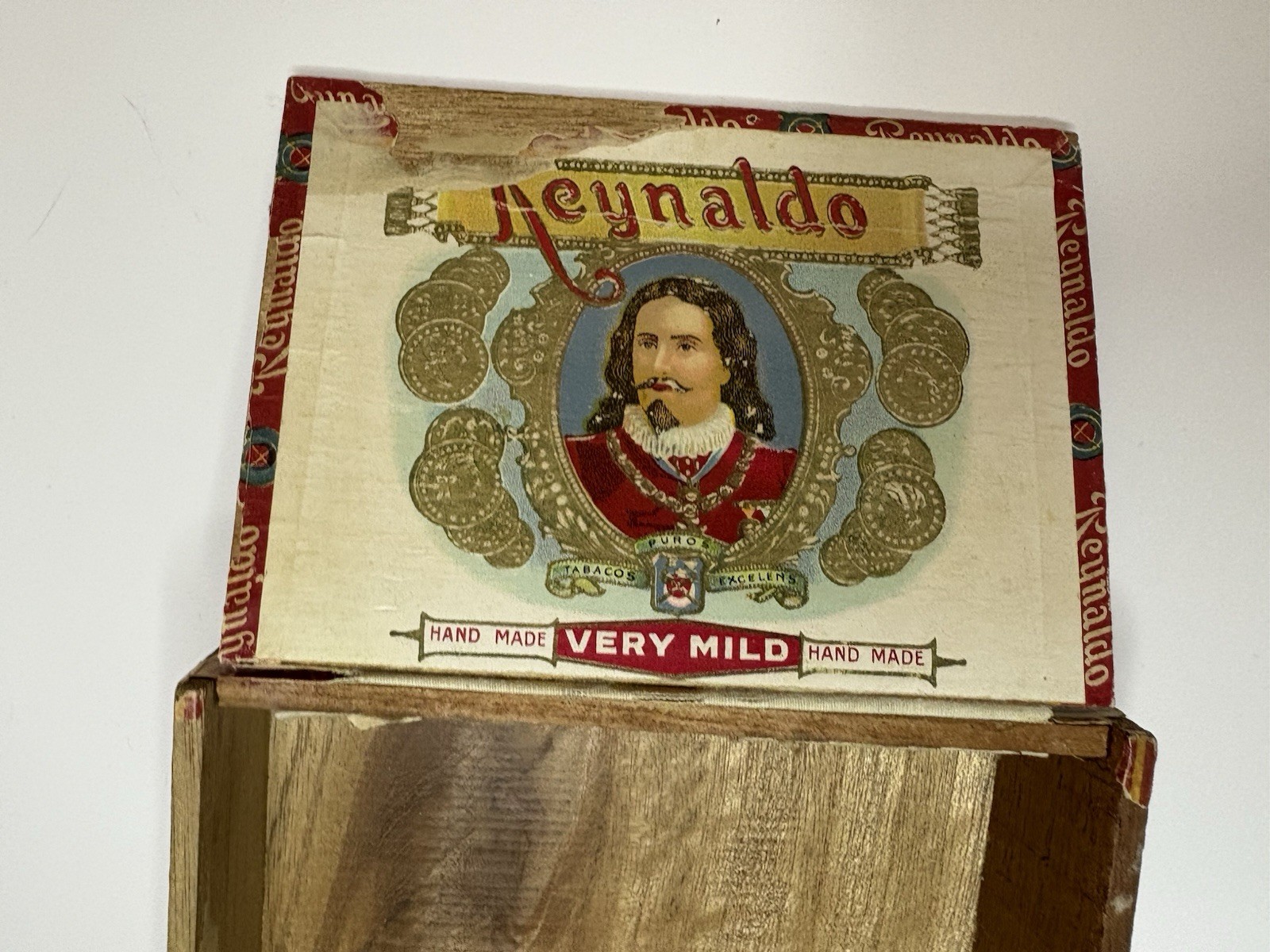 Vintage 1930’s Cigar Box Reynaldo With Customs Stamp
