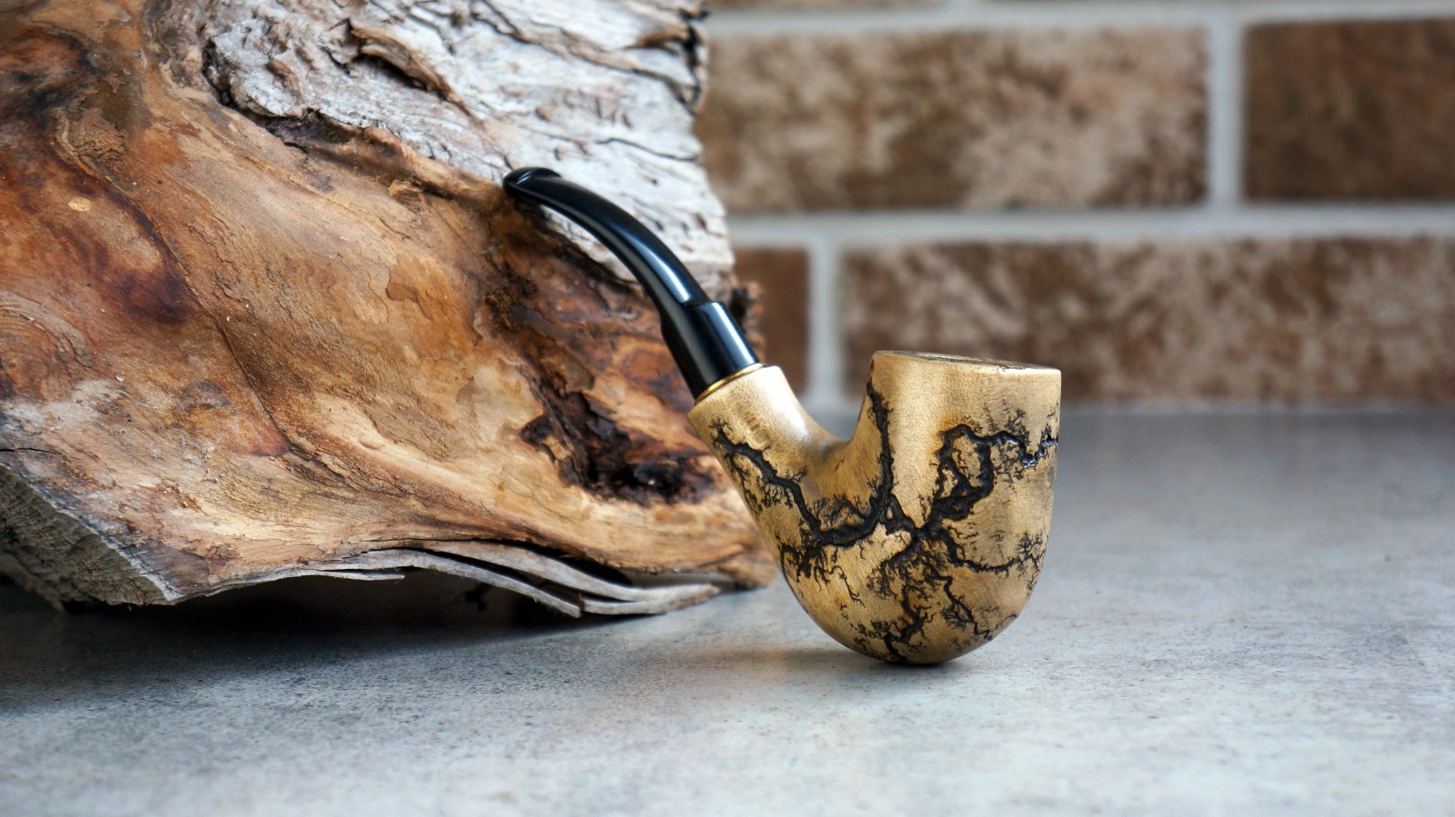 Handcrafted Wooden Tobacco Pipe with Lightning Pattern, Wood carved smoking pipe