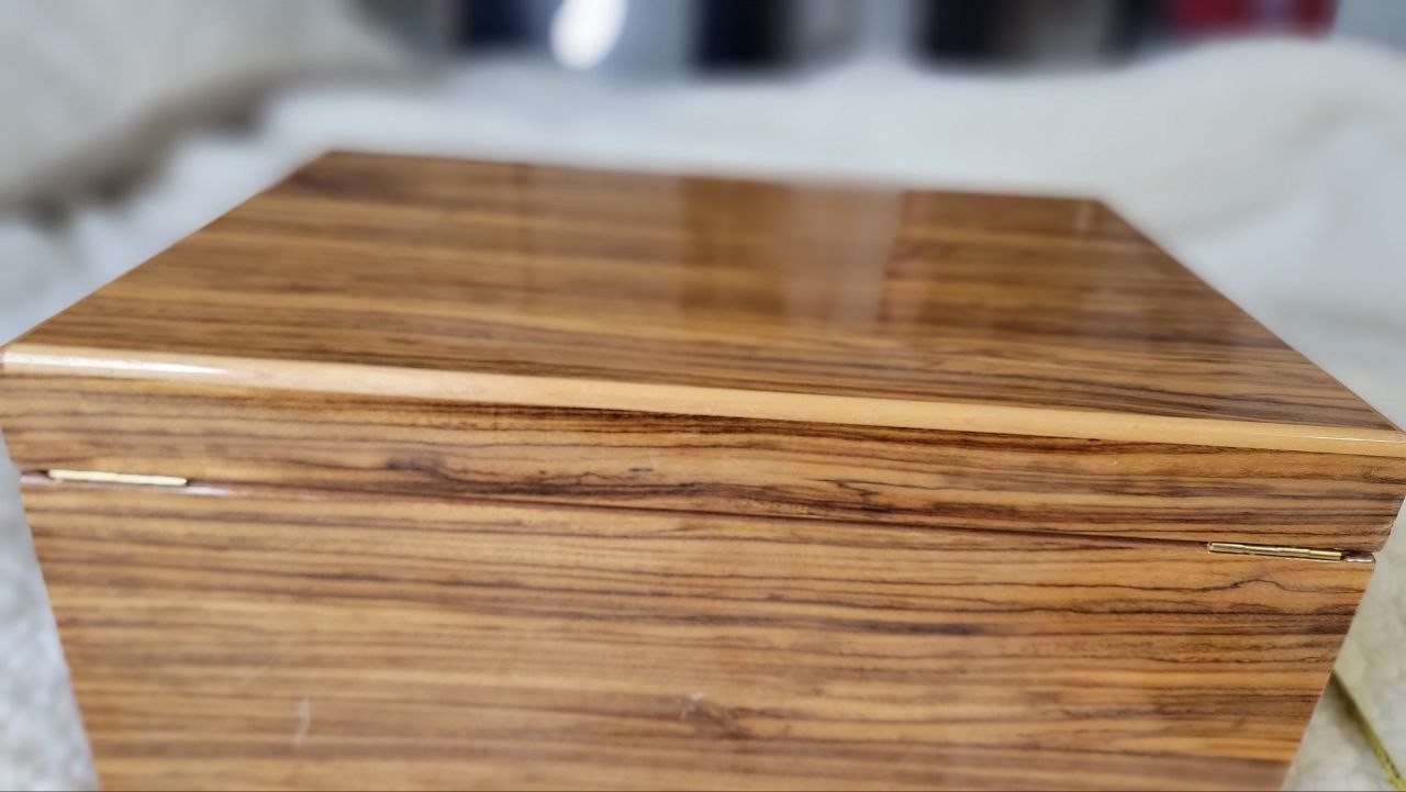 Daniel Marshall Ambiente Humidor for Cigar Zebrawood Edition