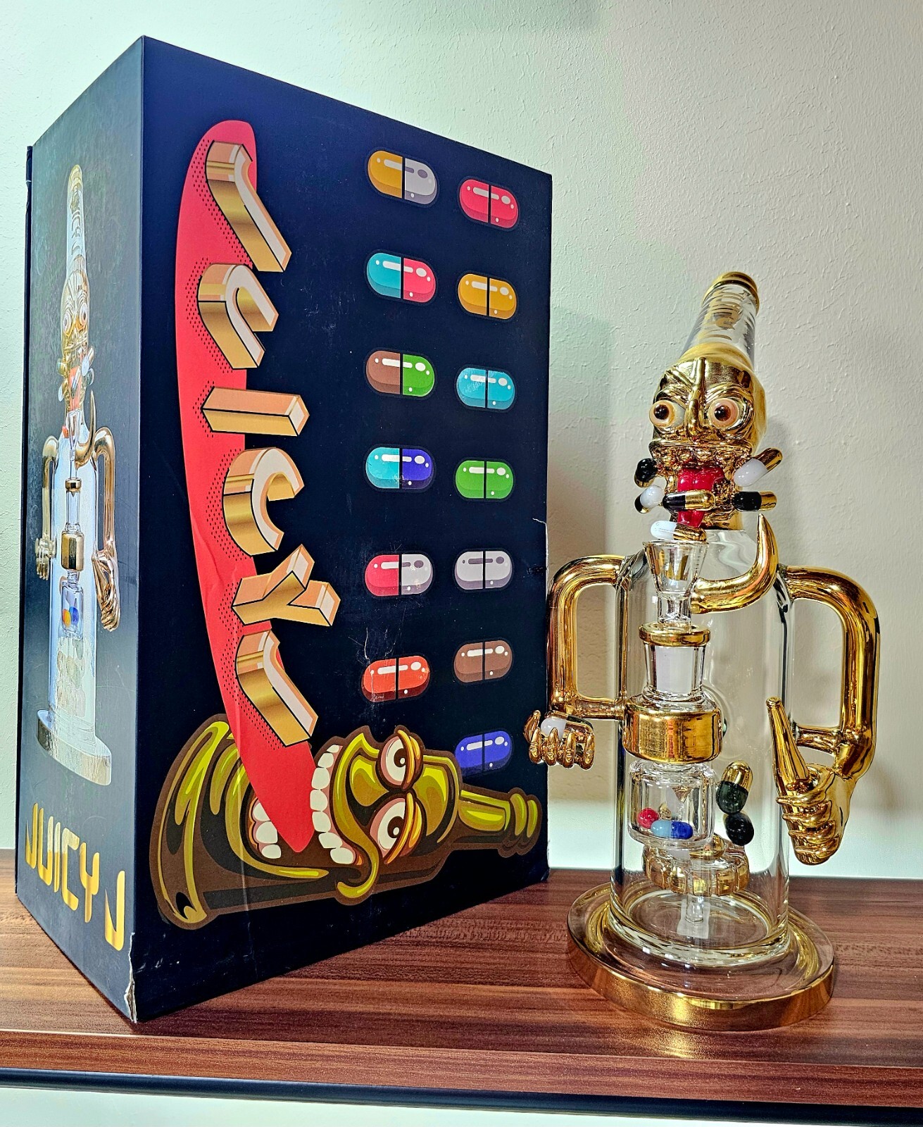 CHEECH GLASS x Juicy J Gold Pill Man Glass Water Pipe, Hookah, RIG, Bong