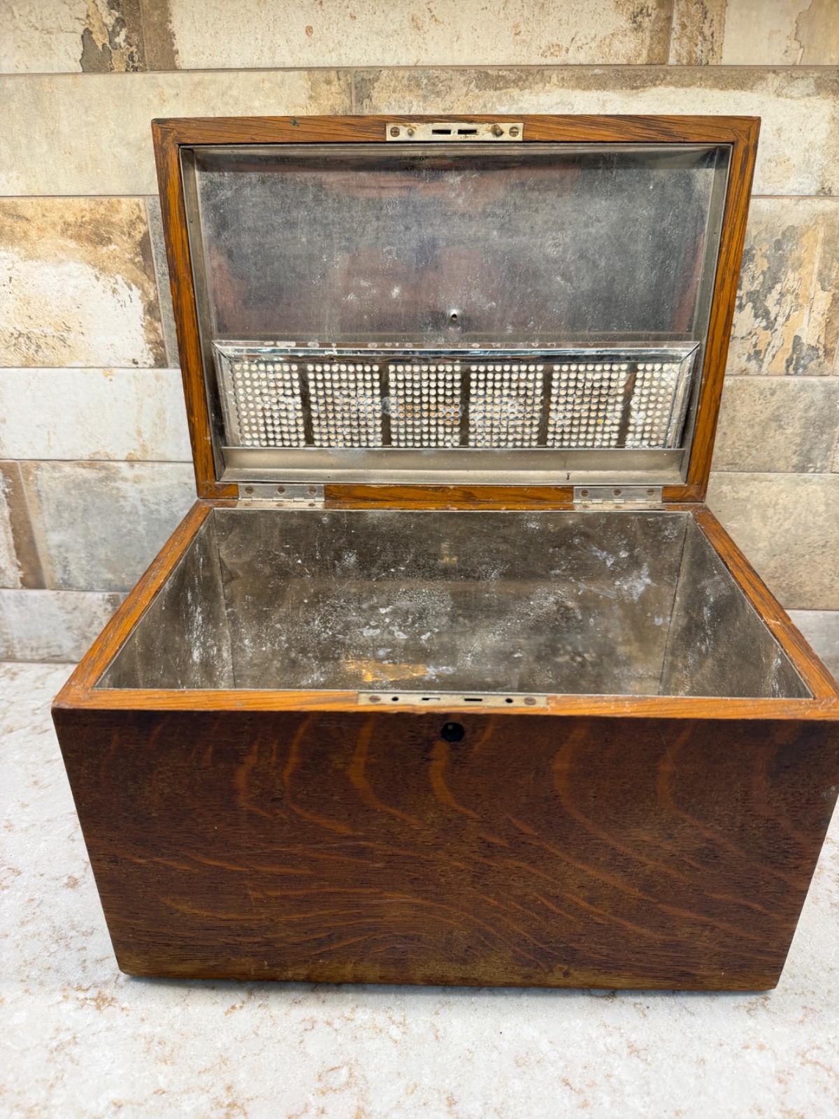 Antique Wooden Zinc Lined Humidor Box 11.75″ x 7.75″