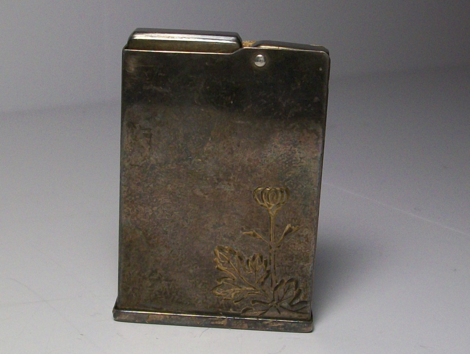 VINTAGE 950 SILVER JAPANESE SAMURAI LIGHTER CHRYSANTHEMUMS DESIGN FABULOUS!!!