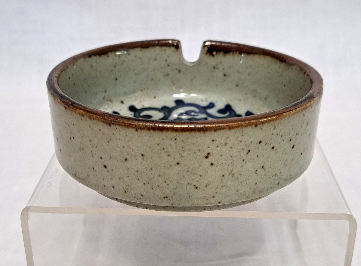Vintage Otagiri OMC Japanese Glazed Stoneware Ashtray Speckled Beige Blue Floral