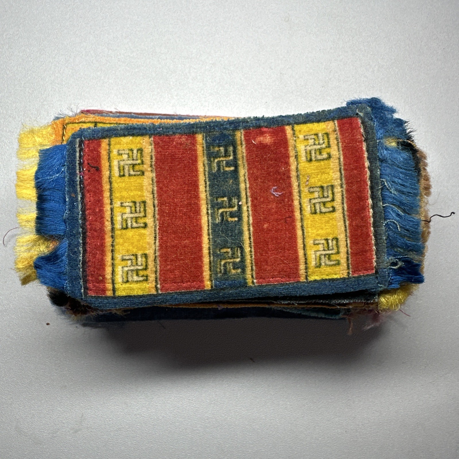 Lot of 36 Antique Tobacco Premium Felt Rugs Miniature Dollhouse Carpets Swastika