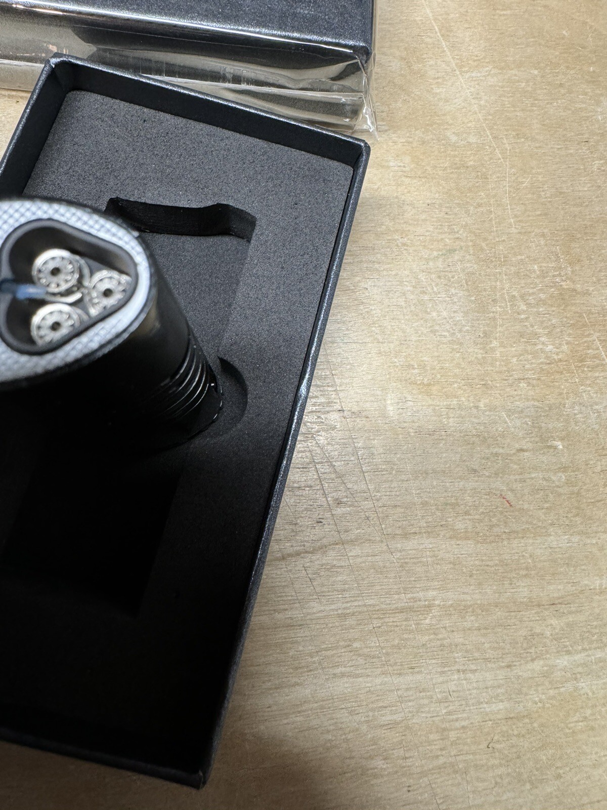 Xikar Ellipse Triple Jet Cigar Lighter Oliva Series V – Black and Chrome – New