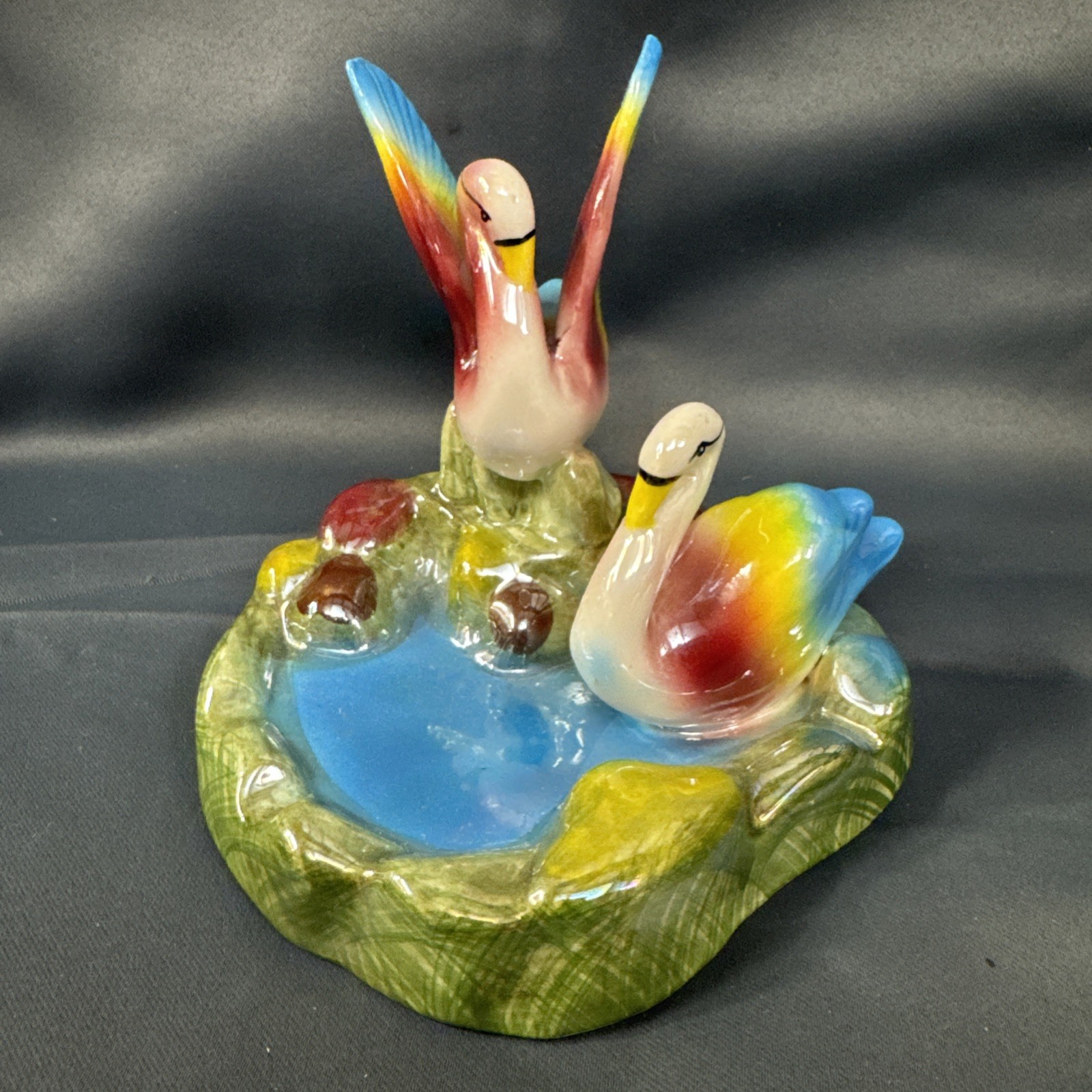 Vintage – Swan Themed Ashtray / Trinket Dish – Beautiful Mid Century Decor
