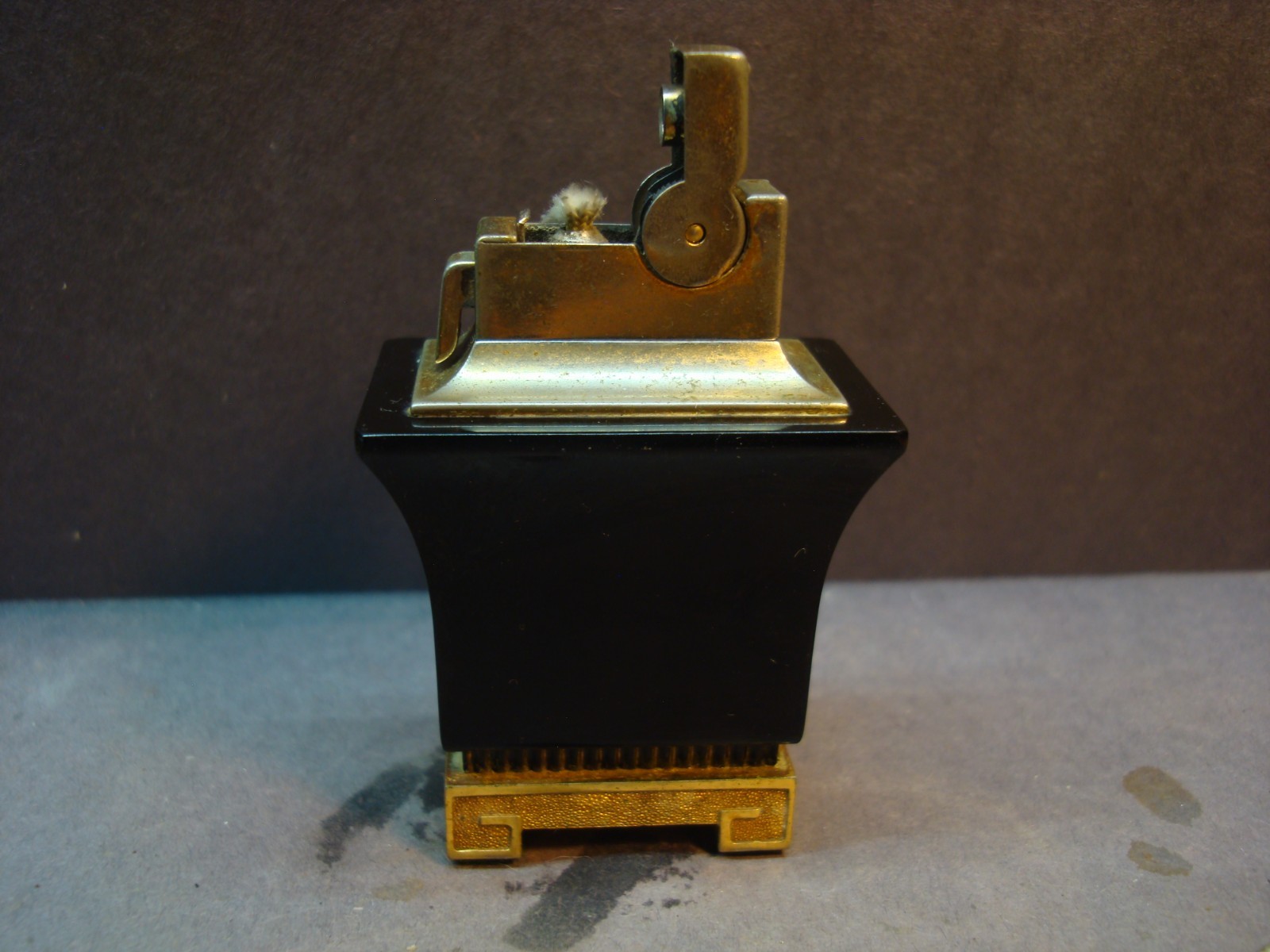 Vtg. ASR Table Bakelite Cigarette Lighter made in USA Works Auto Striker