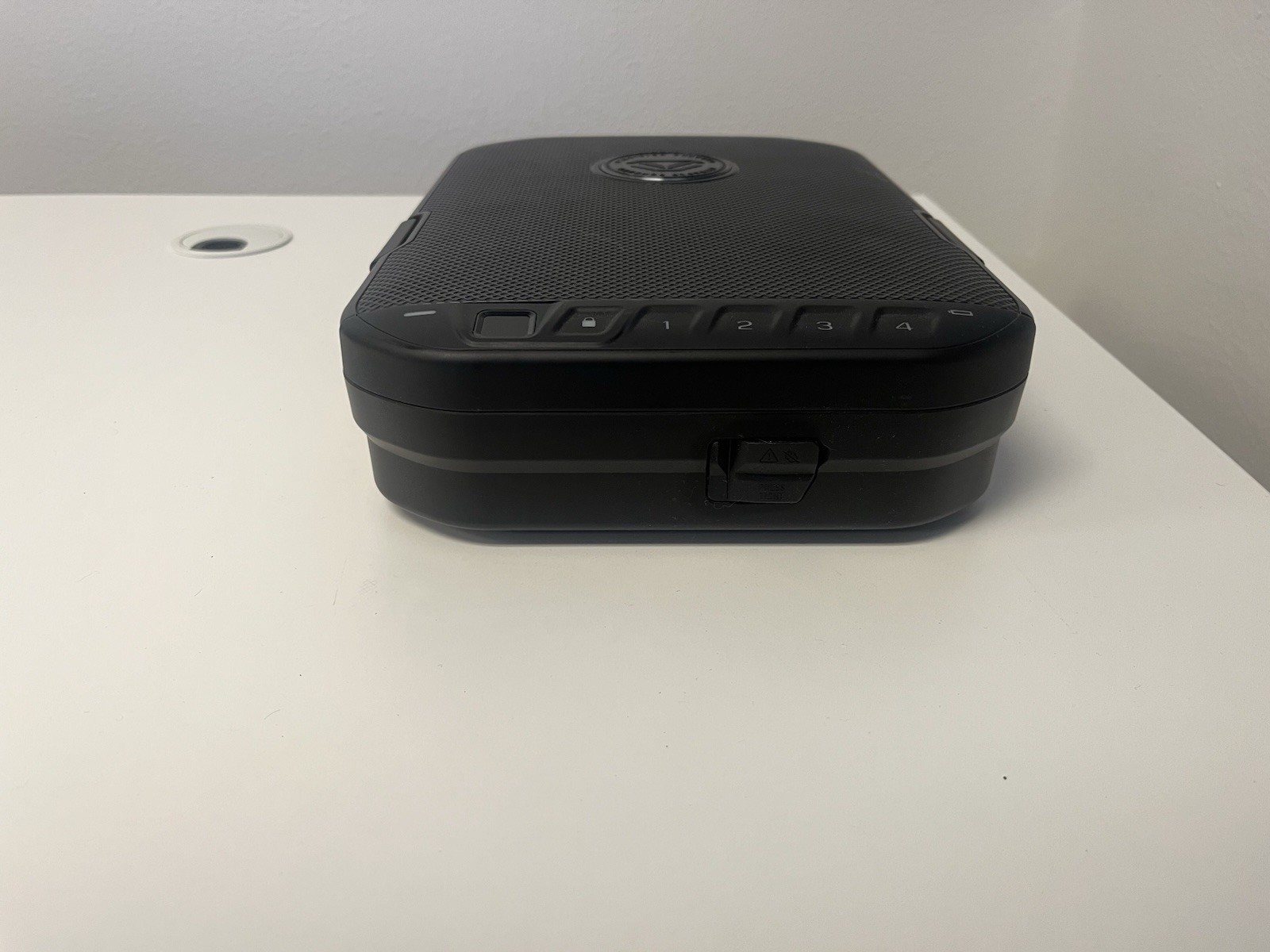 Vaultek LifePod 2.0 Biometric Travel Cigar Humidor Waterproof Intelligent Black