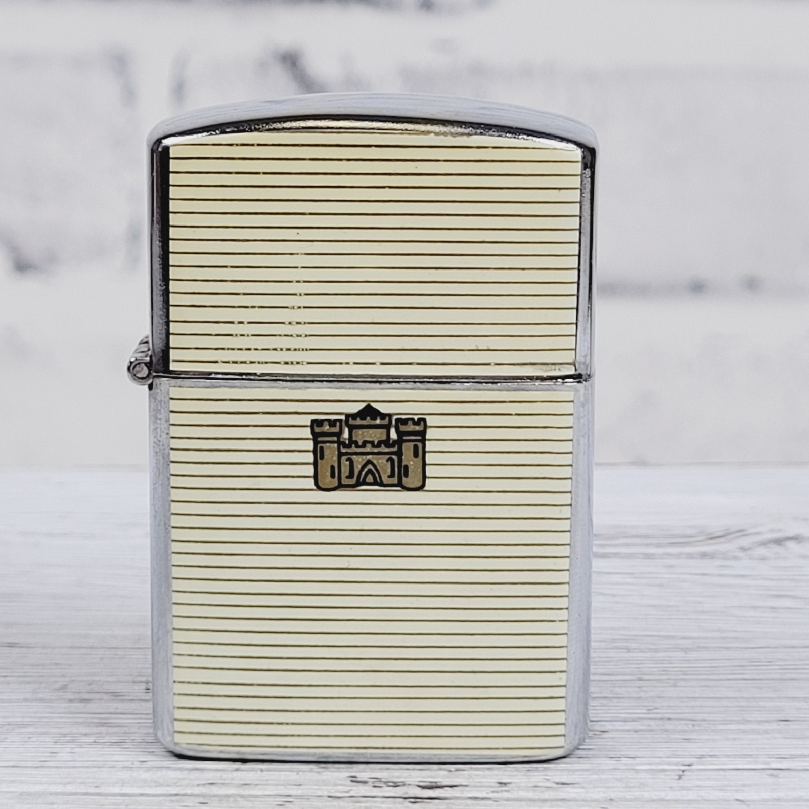 VINTAGE HADSON CASTLE LIGHTER MINT IN BOX REUSEABLE ICONIC ESTATE FIND!