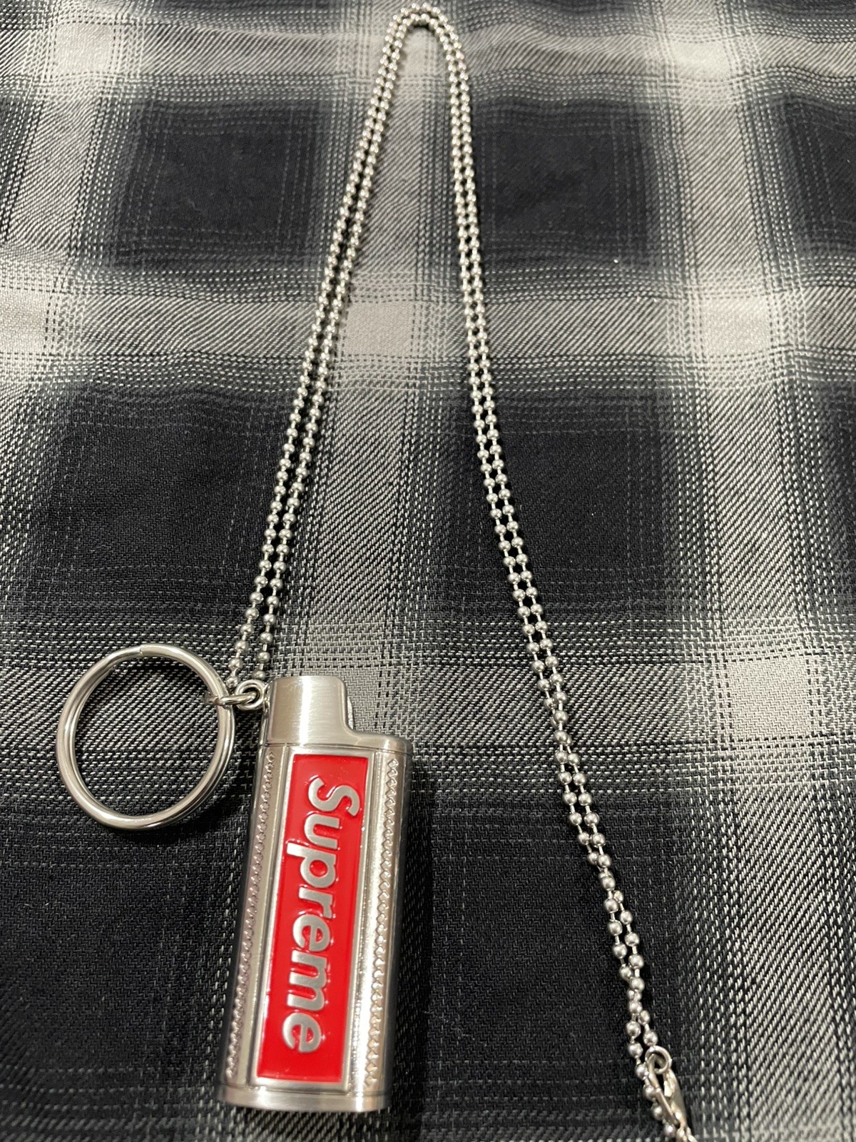 Supreme Metal Lighter Holster SS19 Logo Lighter Holder Silver Red – NEW