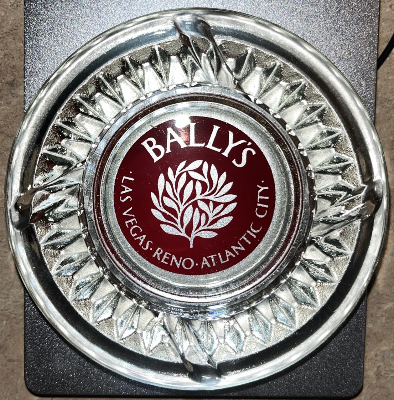 Vintage Ballys Casino Ashtray Advertising Las Vegas Reno Atlantic City Glass