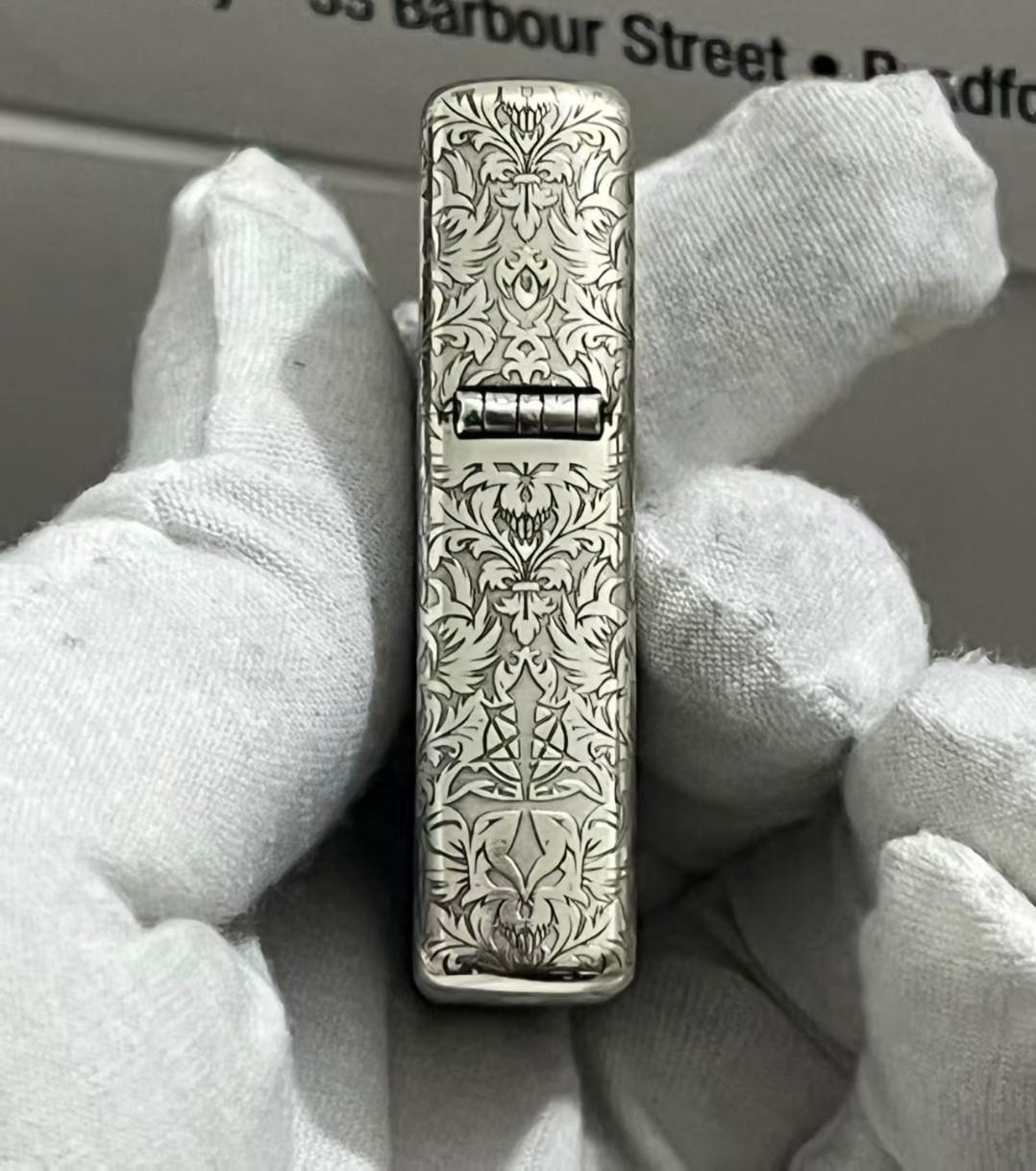 Zippo Lighter KING OF HELL SILVER BOX SILVER + New Box