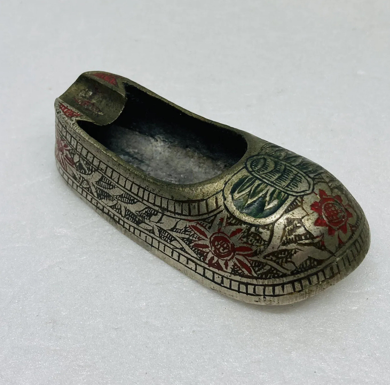 Vintage 1970s Brass Shoe Ashtray Daisy Flower Engraved Ornate Art Decor O