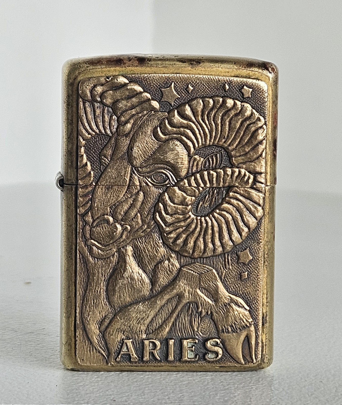 Rare Vintage Zippo Barrett Smythe Aries Zodiac Ram Solid Brass Lighter 2000 USA