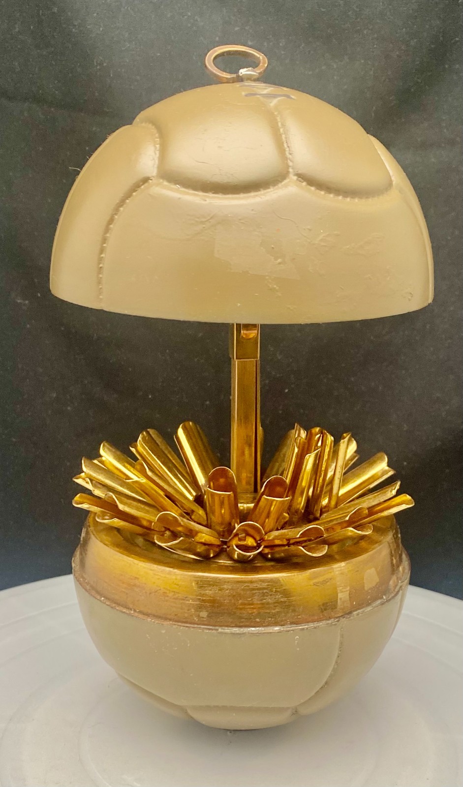 VTG MCM ROUND BRASS POP-UP CIGARETTE DISPENSER STAND, SOCCER BALL SHAPE, c1955 g