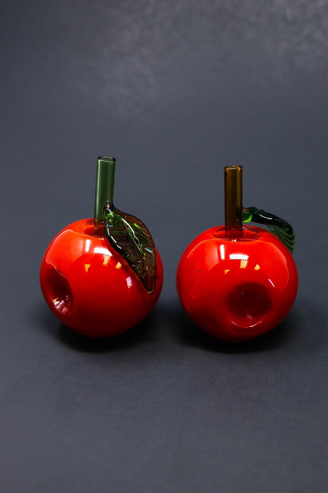 3″ Red Apple TOBACCO Glass Hand Smoking Pipe w/ Carb Hole – Fast Shipping