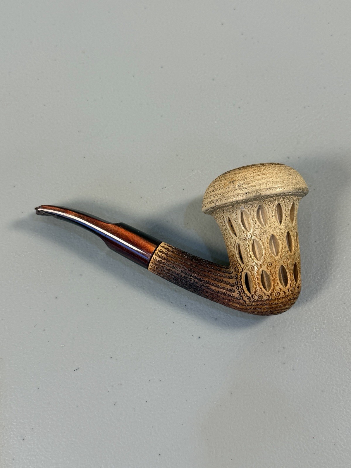 Vtg CAO Meerschaum Pipe Lattice Hand Carved Turkey Bent Billiard w/ Case