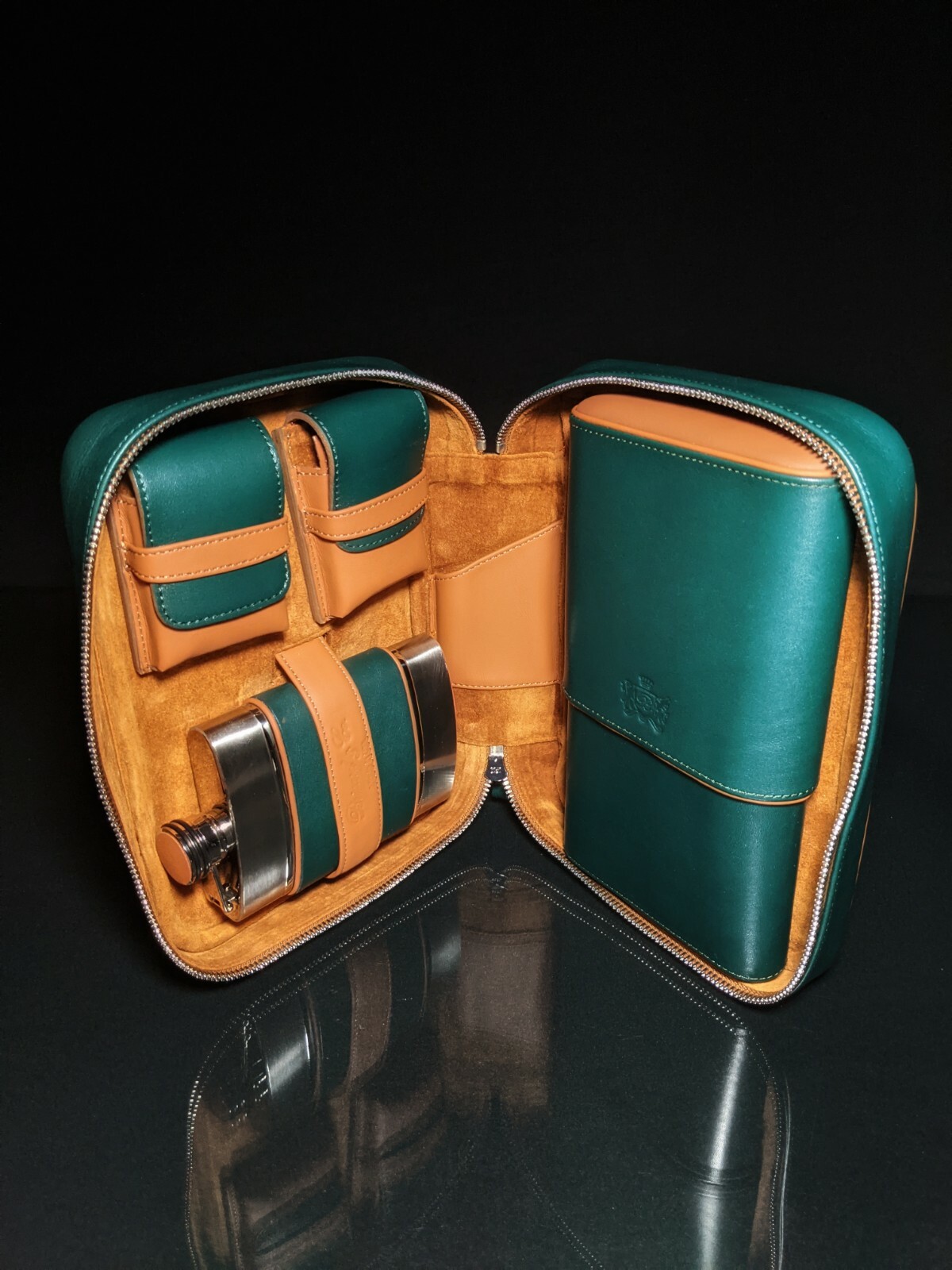 Brizard and Co Augusta Collection Traveler Case with matching cutter and lighter