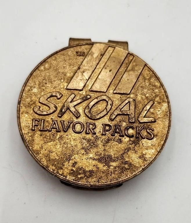 VTG Skoal Flavor Packs Promo Money Clip 1.75in Gold Tone Metal Cash Cards Strong
