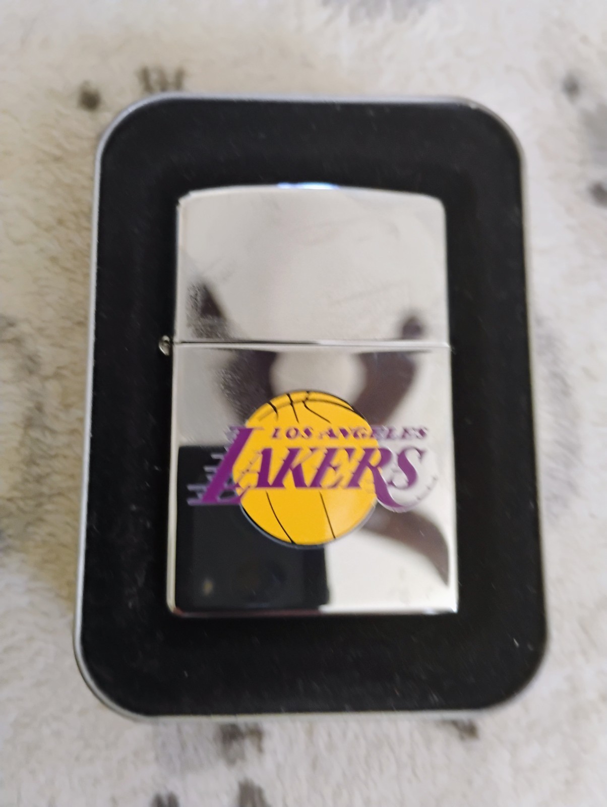 Polished Chrome Zippo Lighter Los Angeles Lakers 2005 with Flint