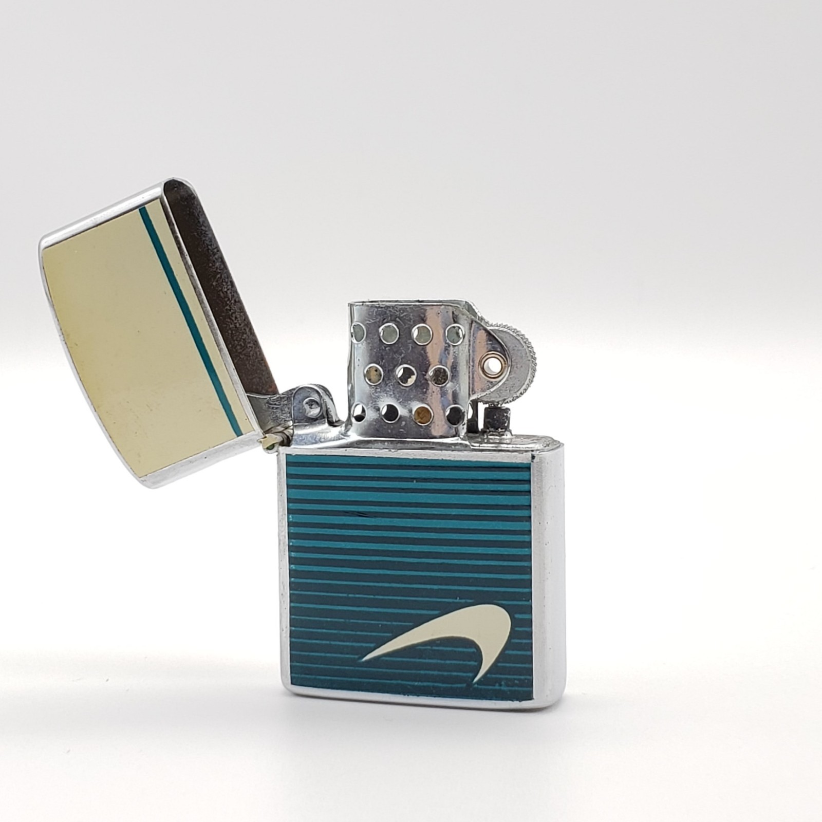 Vintage Newport Hadson Flip-Top Petrol Lighter – Japan 1950s NOS