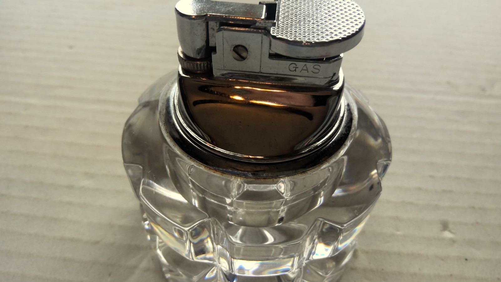 Vintage Gas Tabletop Lighter Retro 60’s 70’s Antique Glass