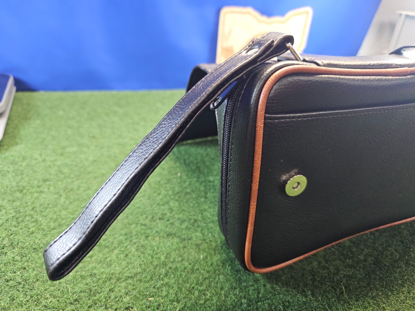 Black Leather Zippered 4-pipe Plus Accessories Travel Bag/Case, Unused